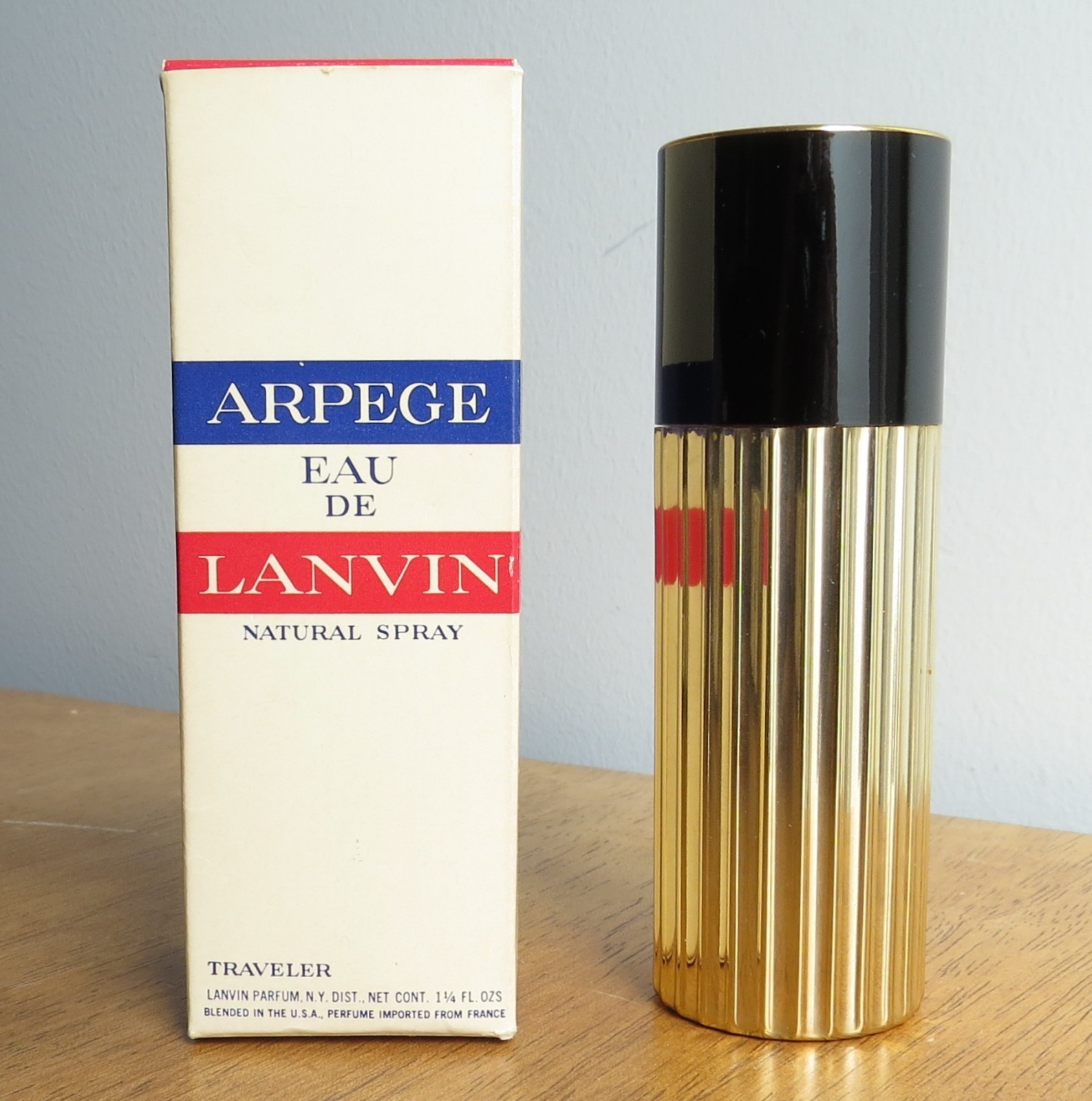 VTG Arpege Eau De LANVIN Natural Spray TRAVELER In box