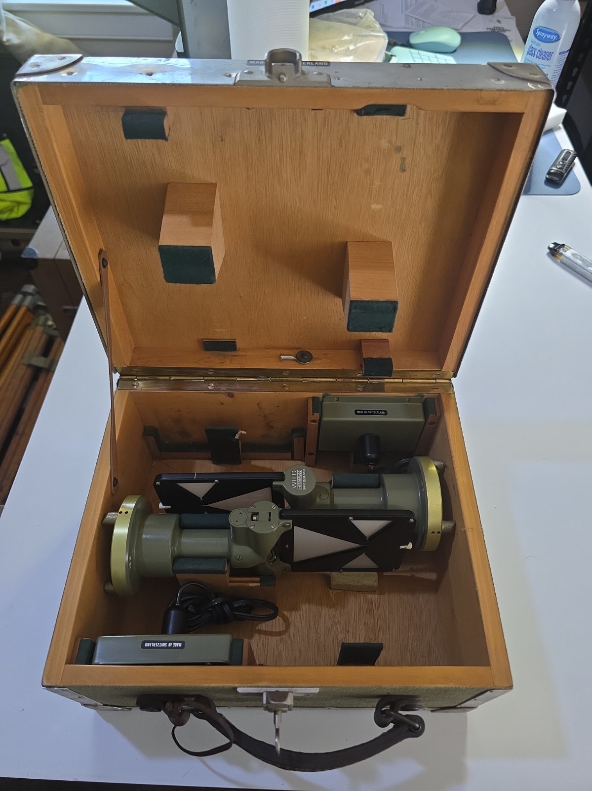 VINTAGE WILD HEERBRUGG SURVEYOR TARGET SET 721 MILITARY 1961 & 1962 W/ WOOD CASE