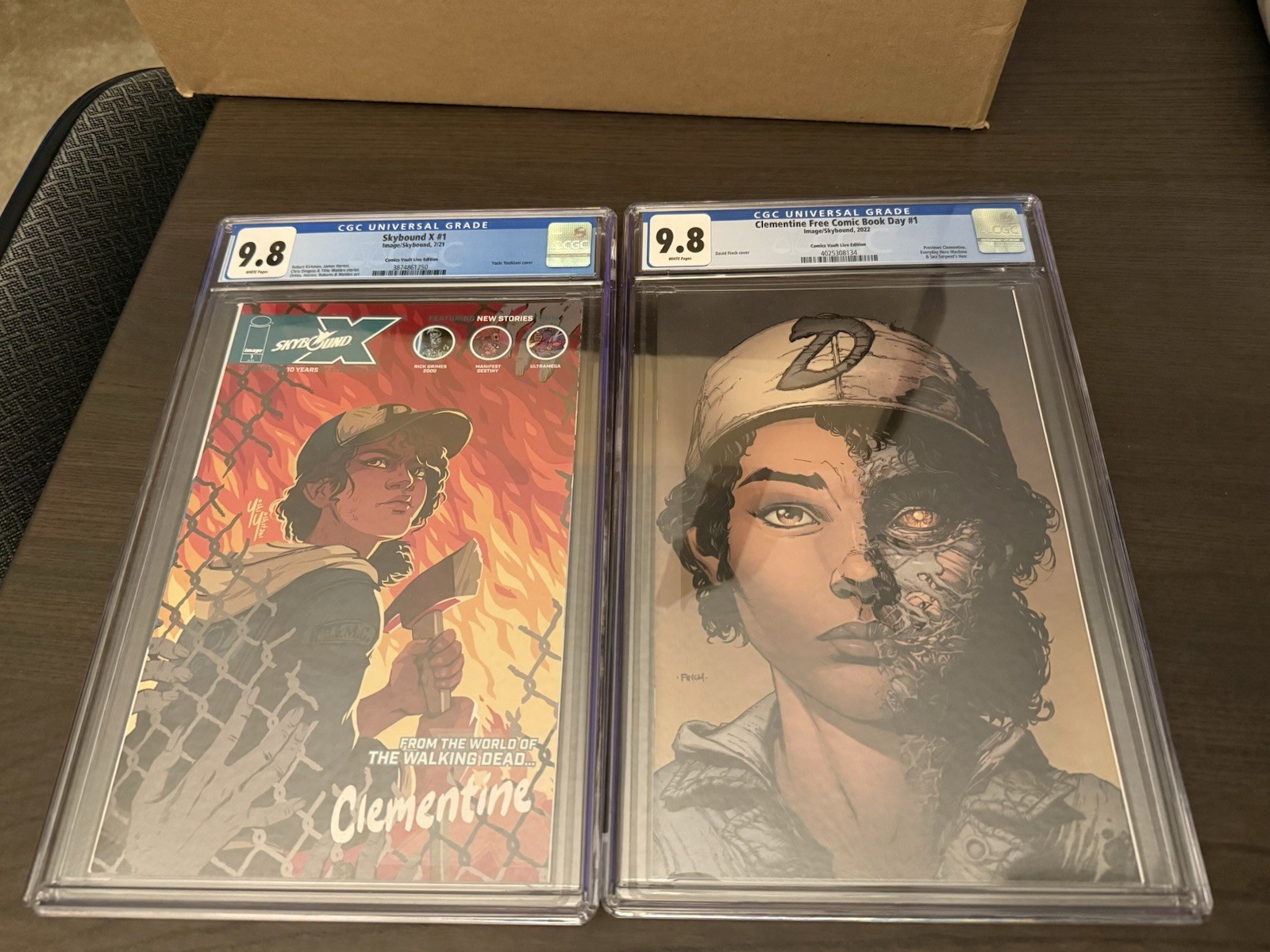 Two Skybound CGC 9.8 Yoshitani 1st Clementine Walking Dead Variant And Day 1