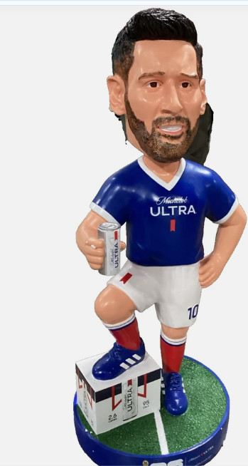 Rare Soccer Lionel MESSI 4ft  BOBBLEHEAD Done Deal Promotion & BONUS FIFA MERCH