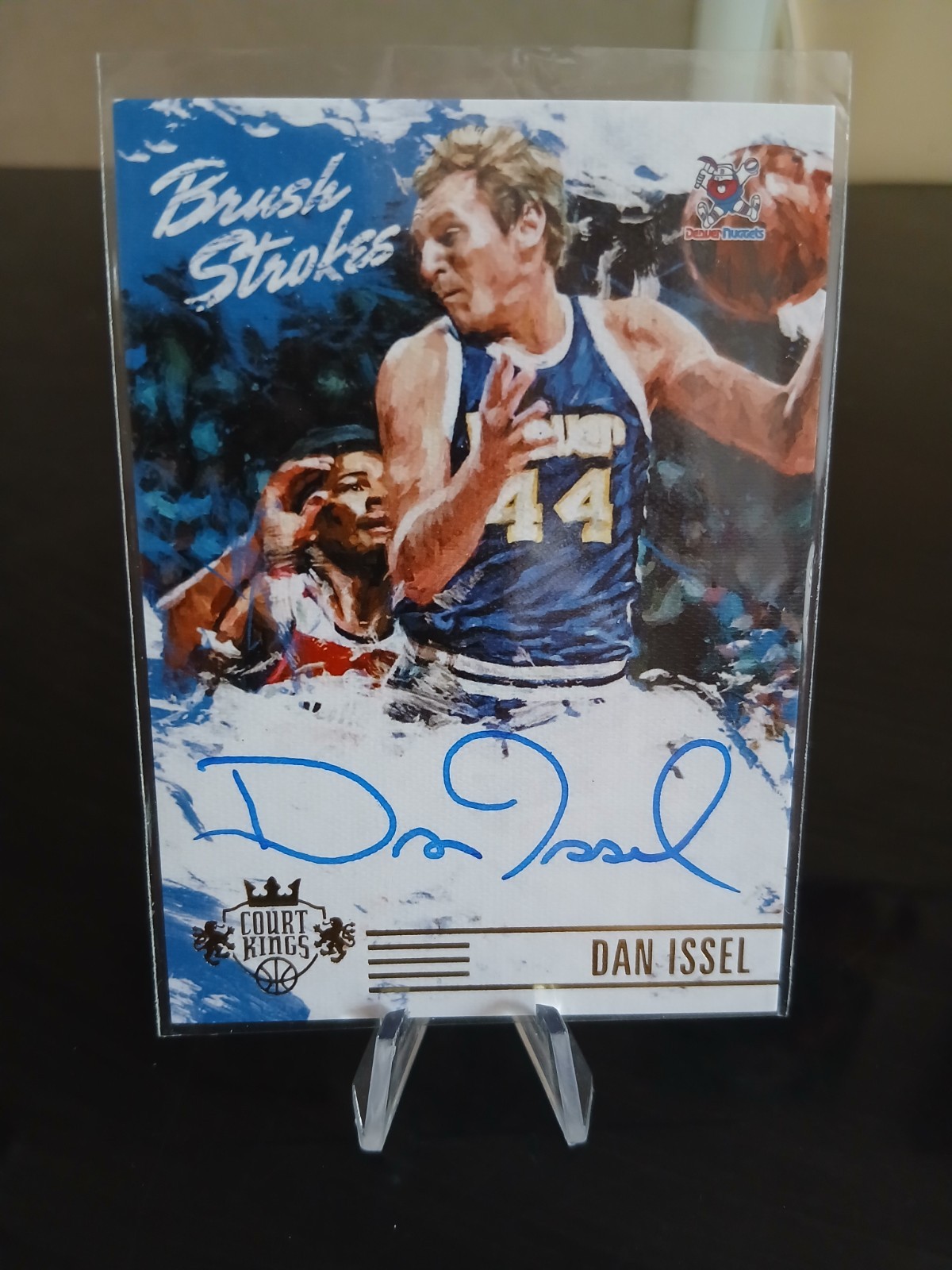 2015-16 PANINI COURT KINGS NBA Brush Strokes DAN ISSEL AUTO on card #BS-DI /199
