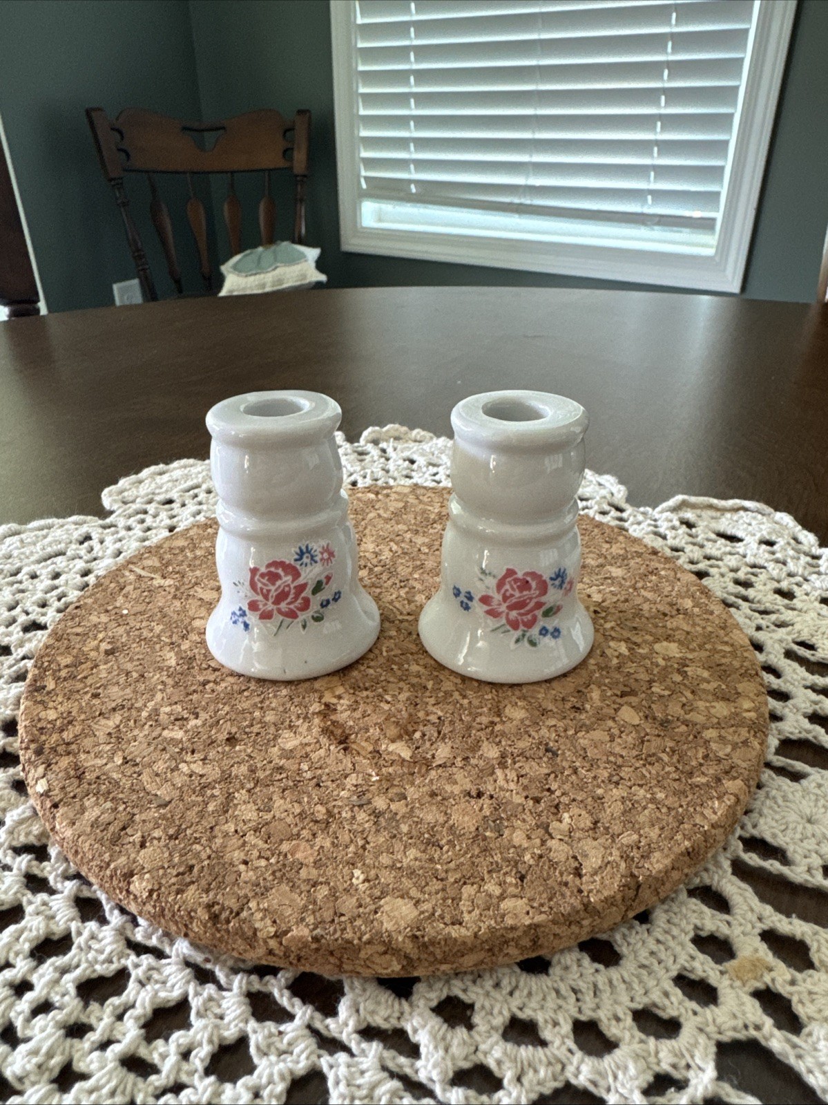 Vintage Candle Holders - Set Of 2 - Mint Condition /no Chips And No Cracks