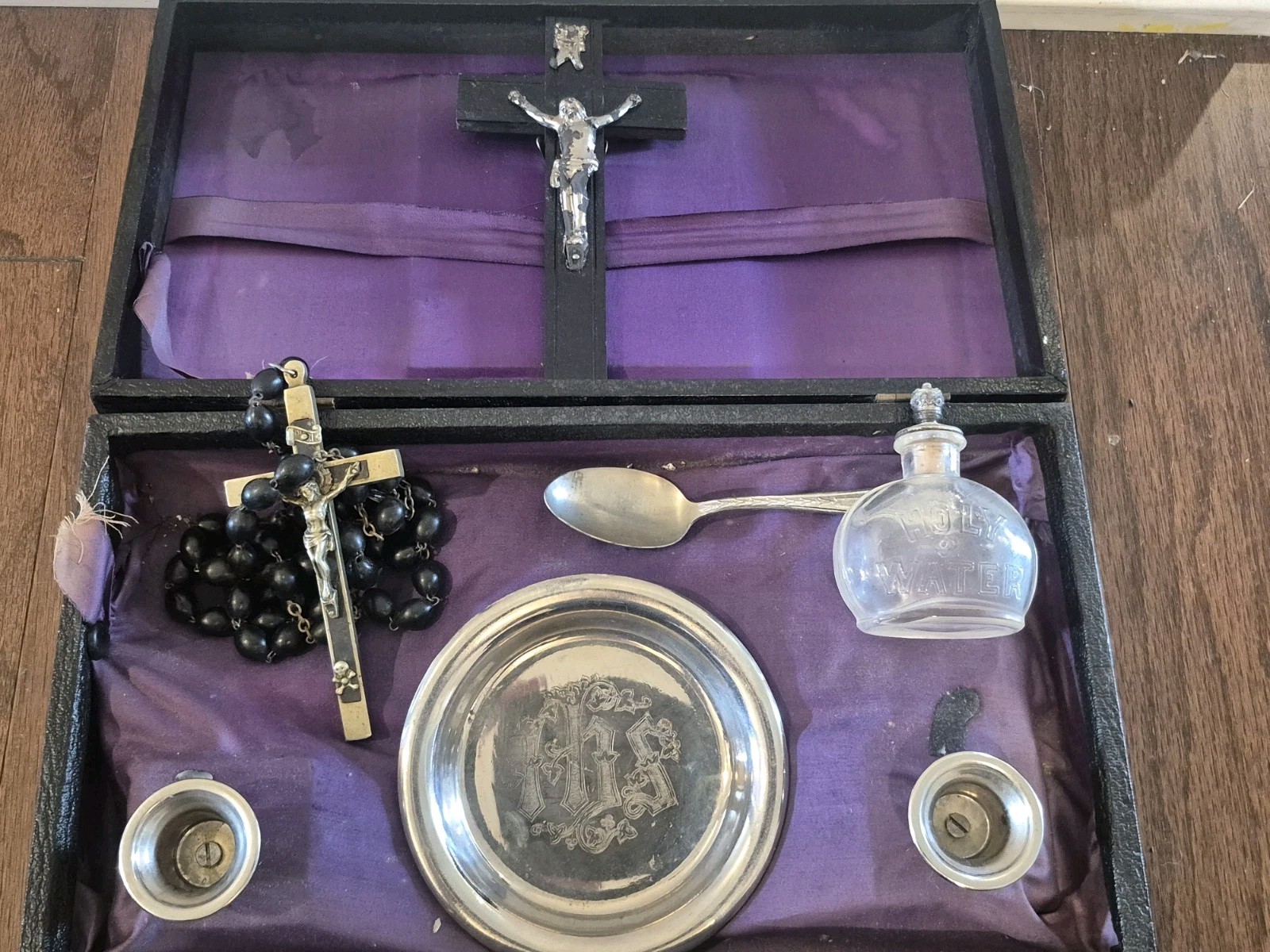 Antique  1900s Catholic Sick Call Cabinet Last Rites mass Traveling Altar  Box