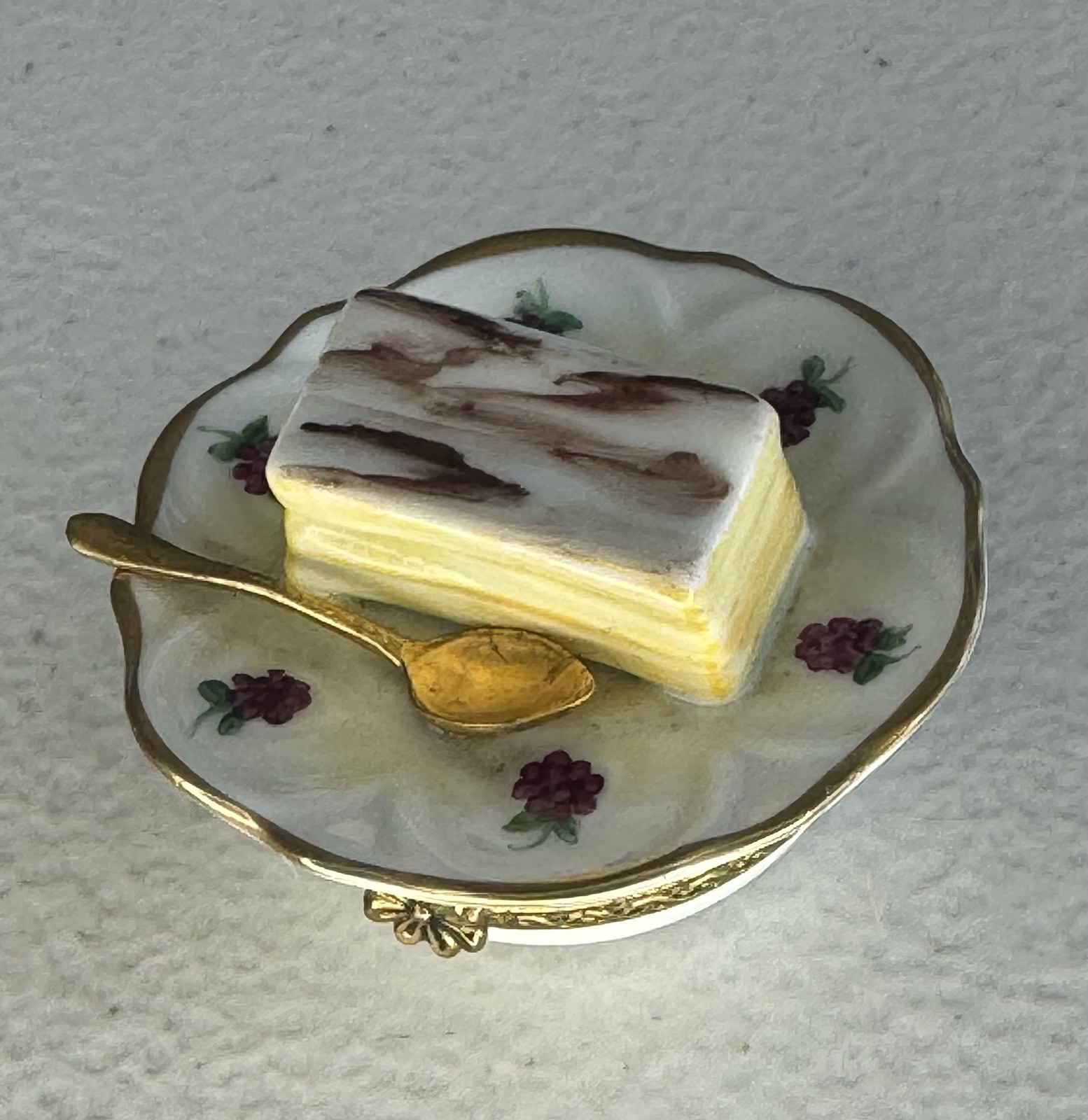 Limoges France Pierre Mille-Feuille Napoleon Pastry Porcelain Trinket Box Plate