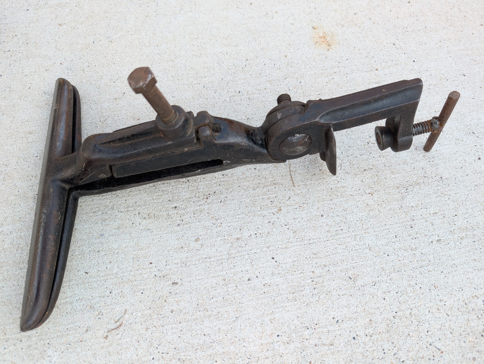 WI Barn Antique Cast Iron EC Sterns? 9.5\