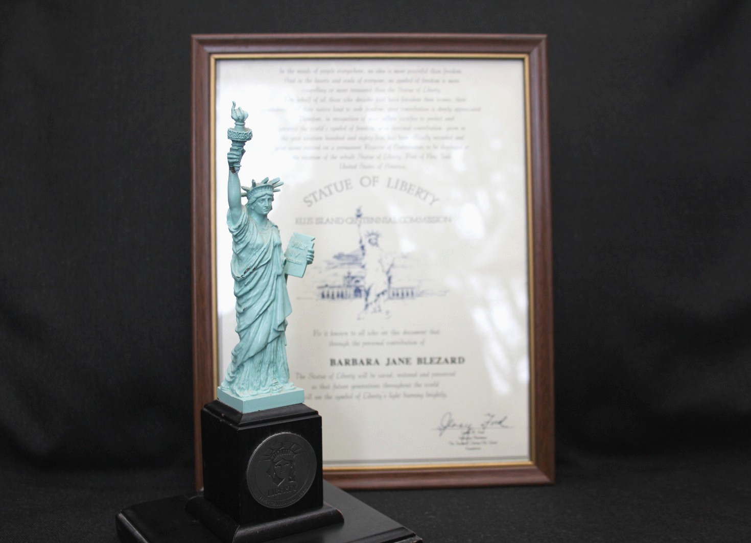 Vintage STATUE OF LIBERTY and  Memorabilia.  ( PROVENENCE included )