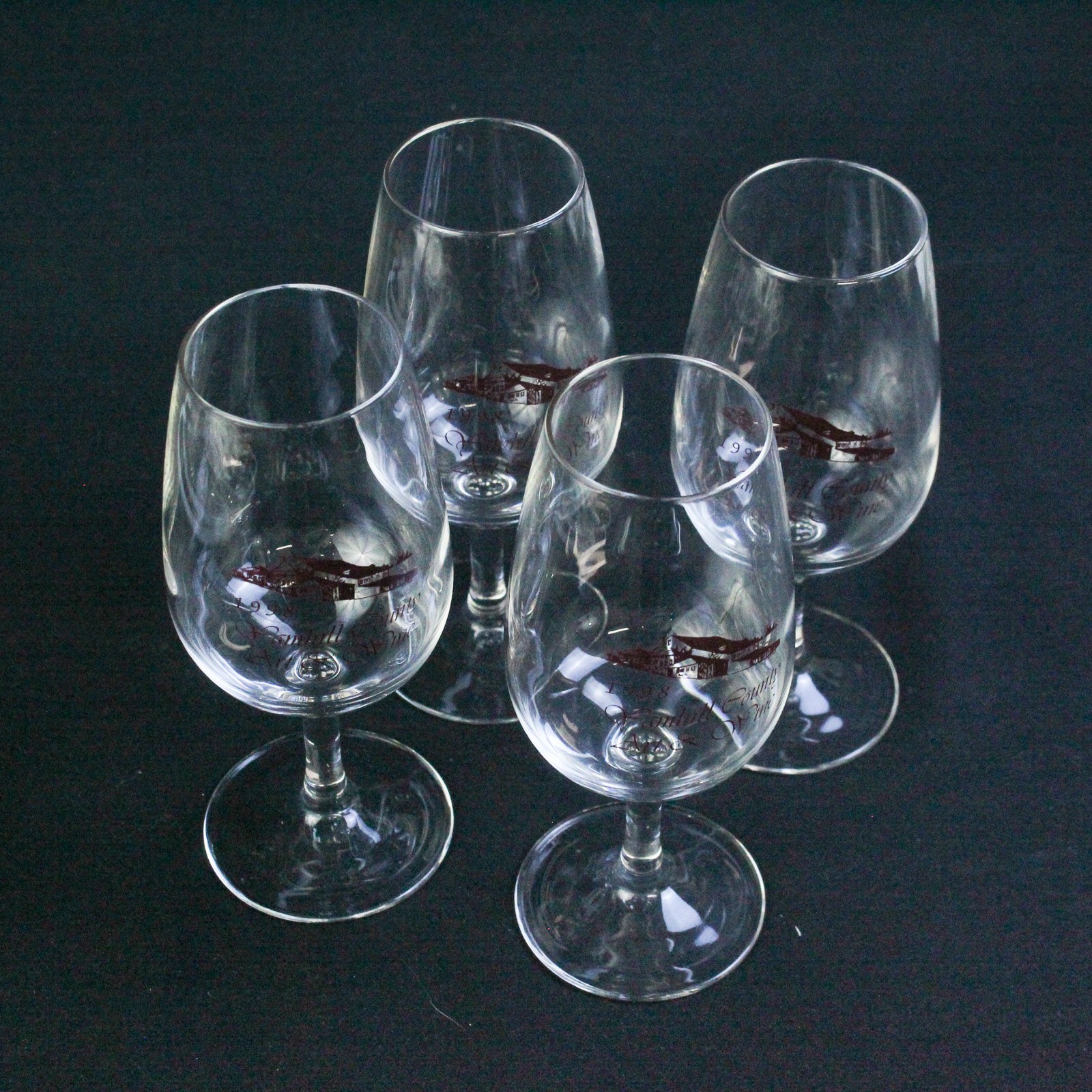 Set of 4 Vintage 1998 Yamhill County Oregon Art & Wine Glasses Good Condition