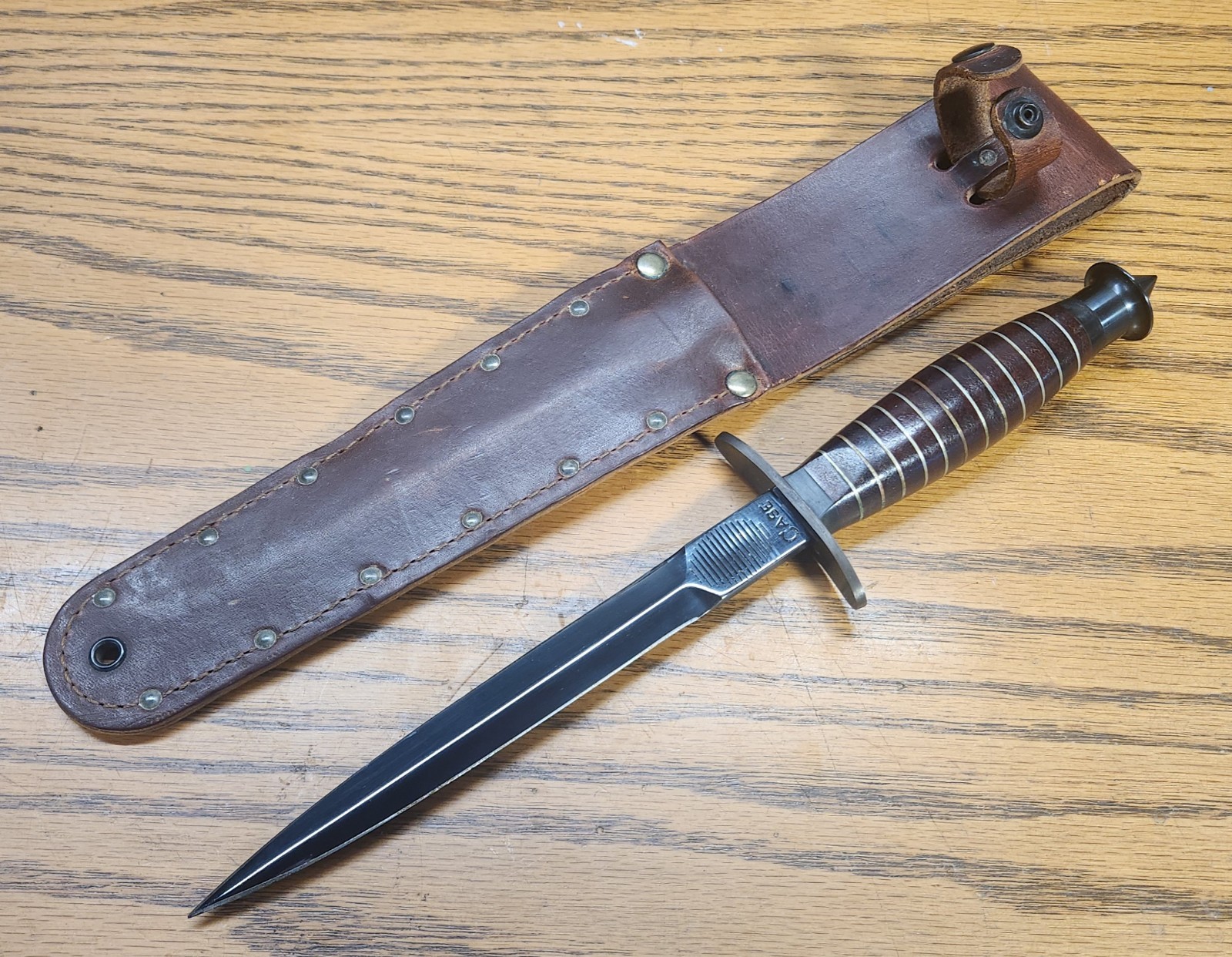 US 1992 Case XX V42 Rare USA Vintage WWII Style Fighting Knife Sheath Leather
