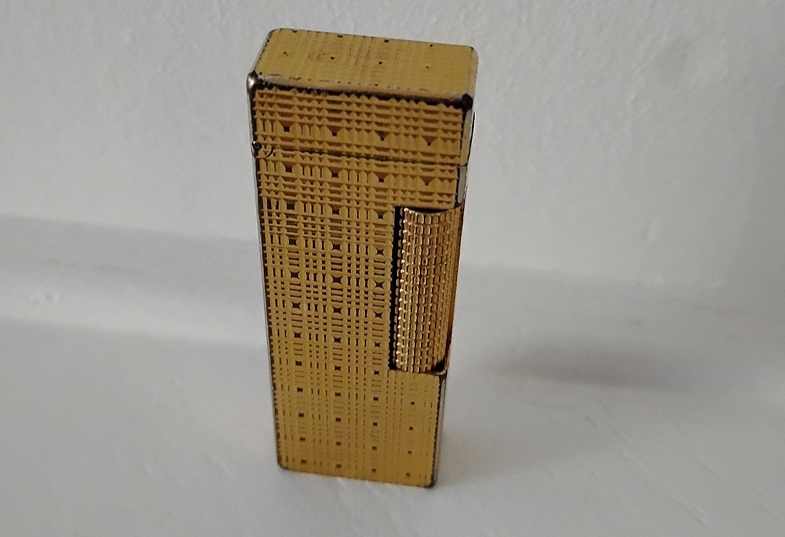 Dunhill lighter Gold tone Vintage