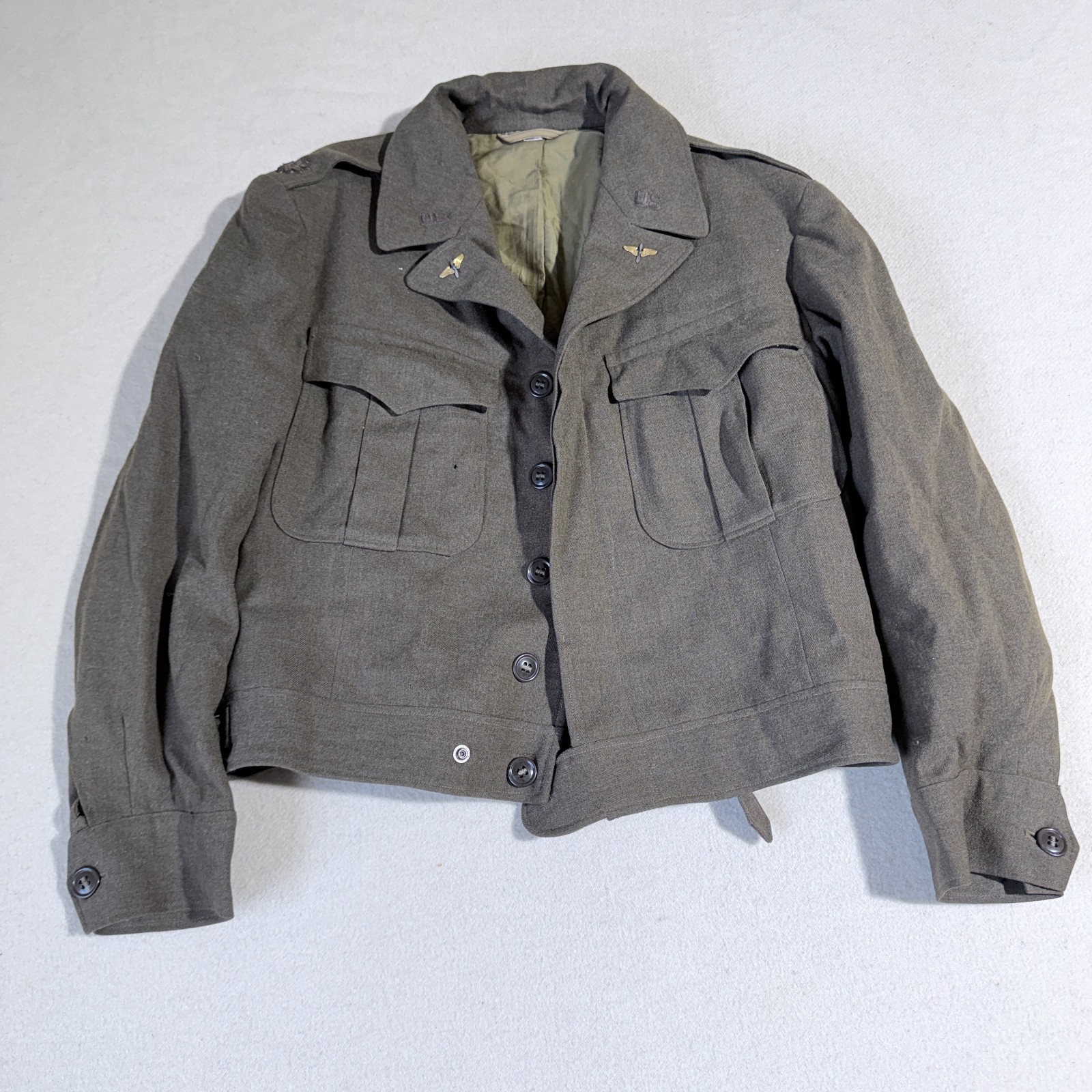 Vintage WWII Military Ike Jacket Size 40S Green Patches Air Force Wool US