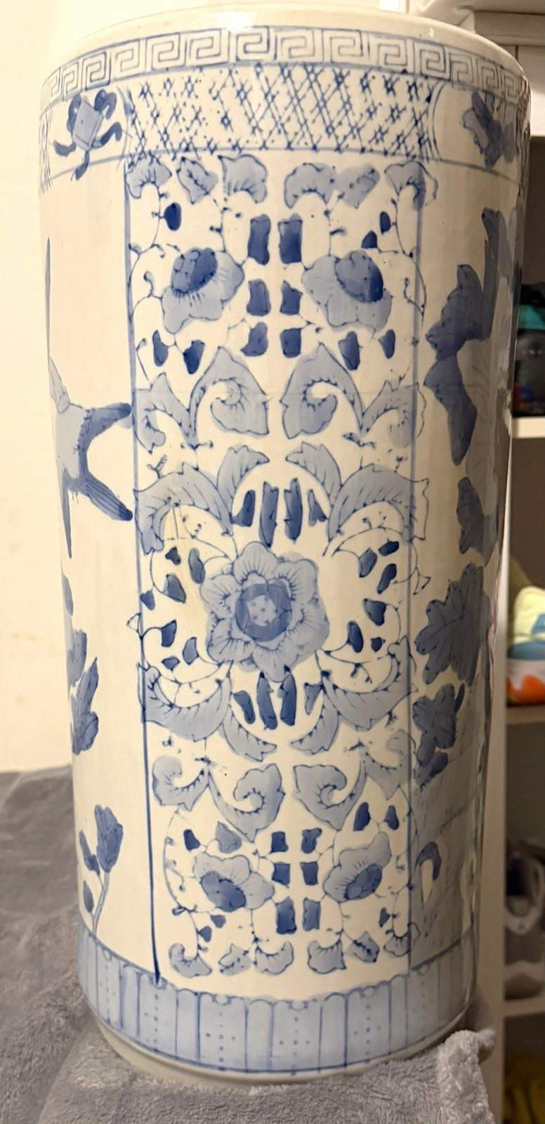 Vintage Chinese Blue & White Porcelain Vase/Jar Floral & Bird Design