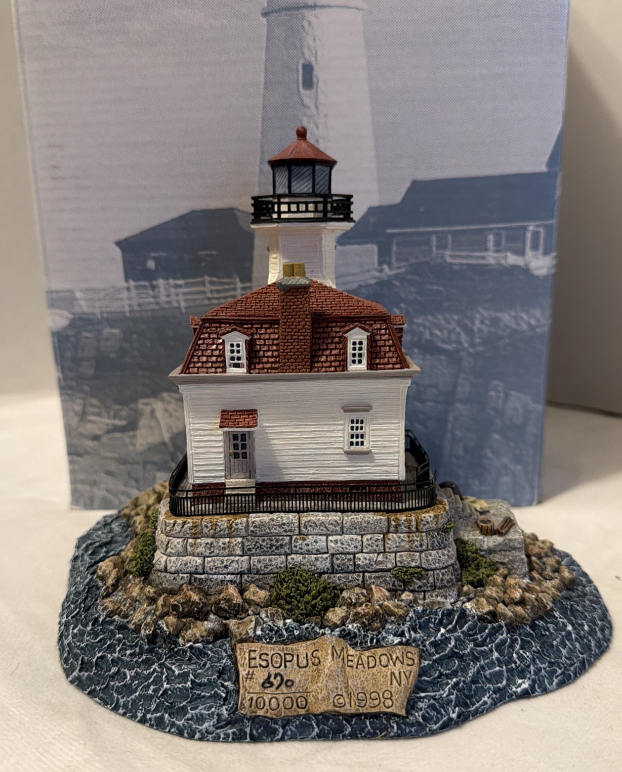 Harbour Lights Esopus Meadows Lighthouse 1999 Resin Boxed #231 670/10,000 Signed