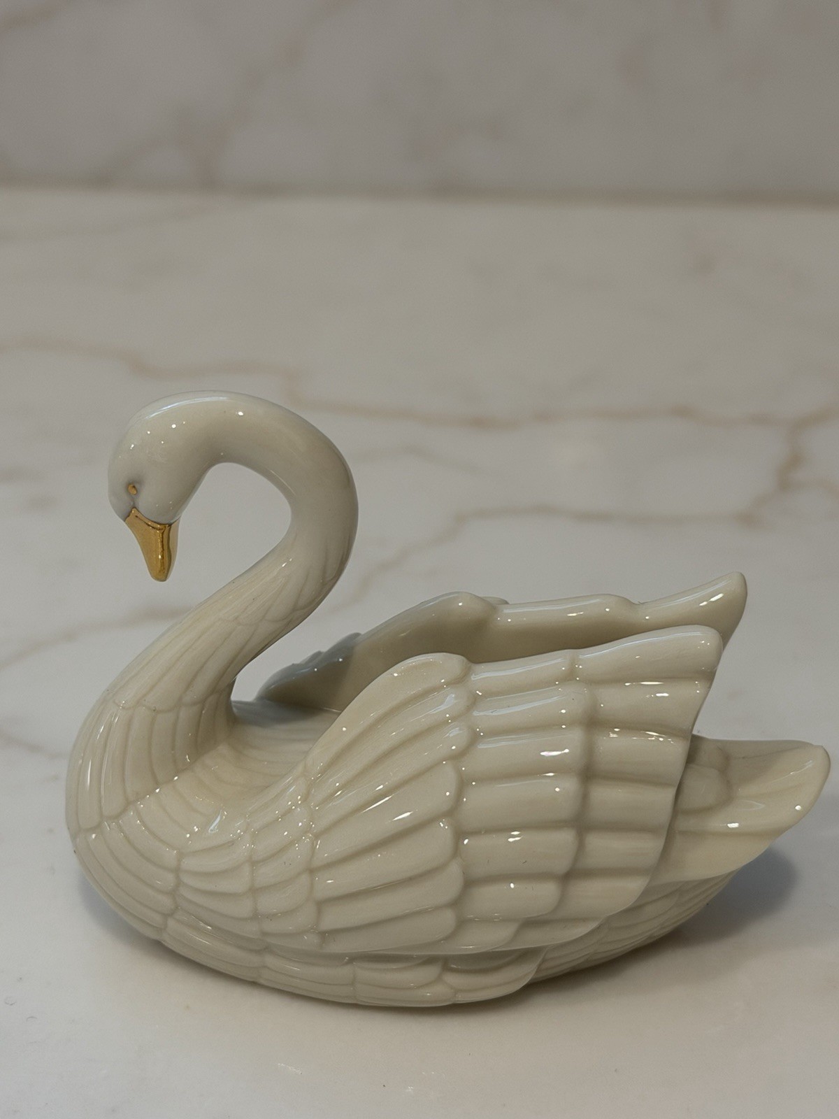 Lenox Porcelain Swan Figurine w/ 24k gold trim Place card holder/ cake topper