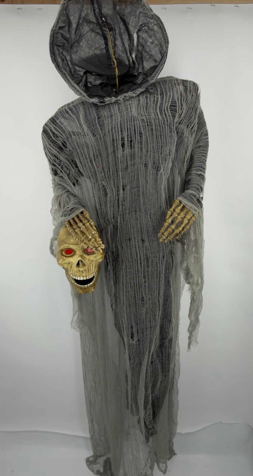 FITCO 6' Animated Headless Skeleton Halloween Prop Sound Activated AS IS