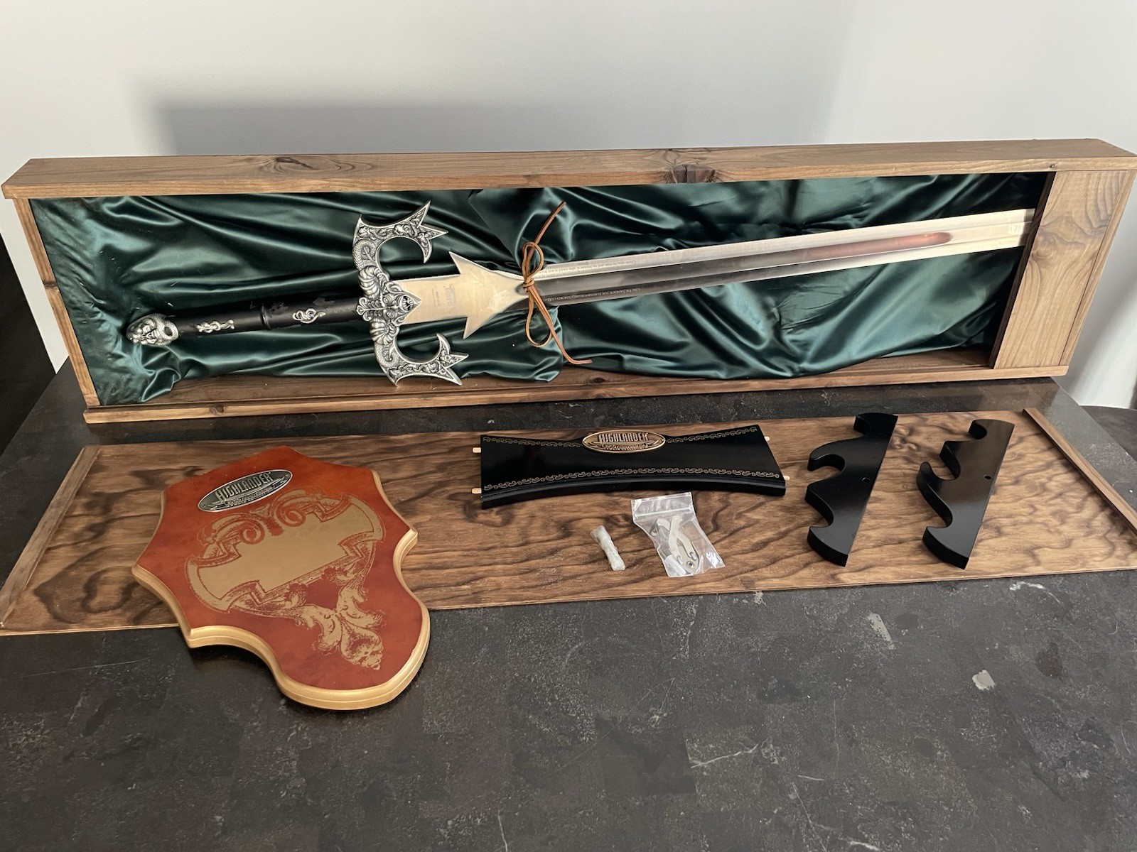 Highlander MARTO 20th Anniversary Kronos Sword #132/3500 + Stand Plaque & Box