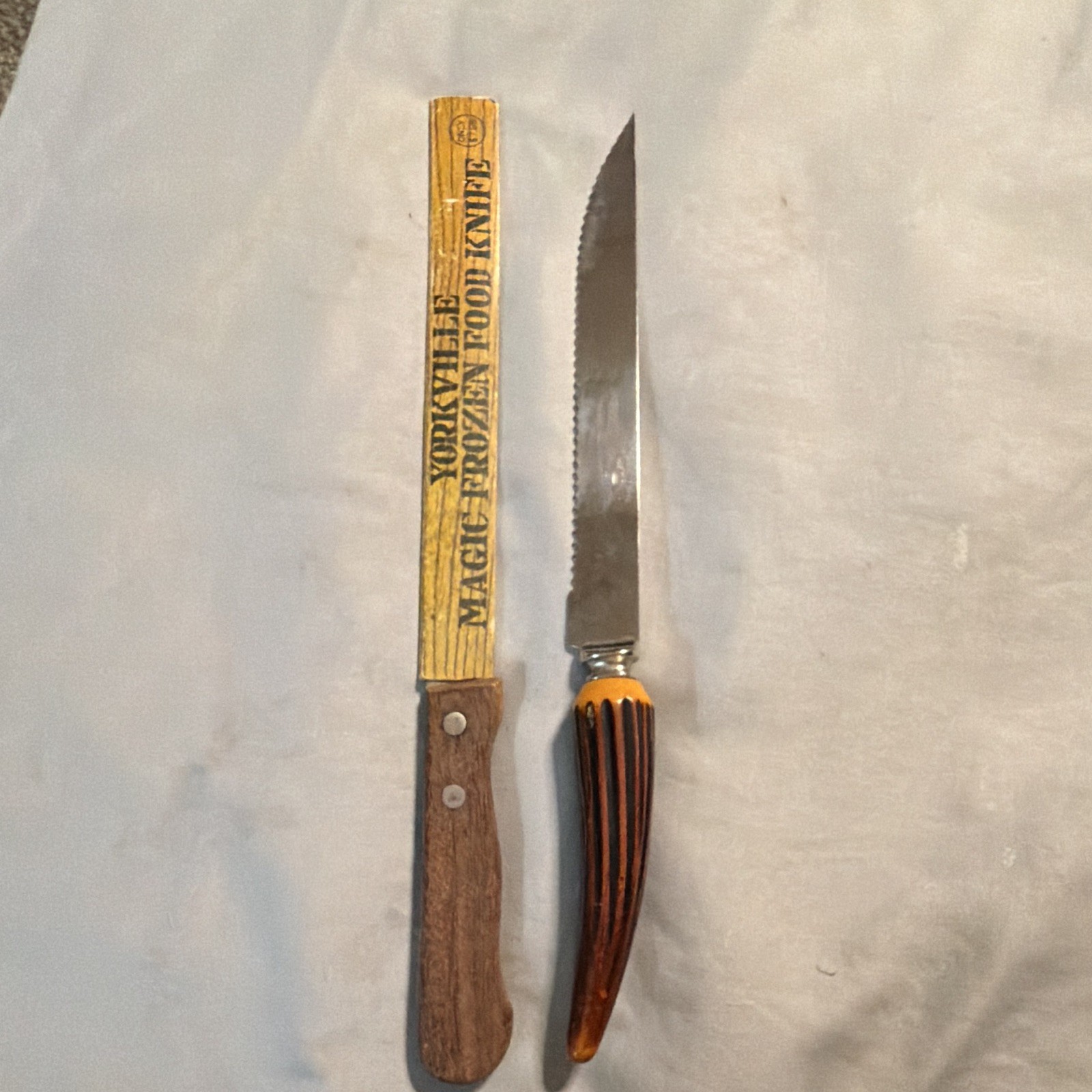 Vintage Mid Century Kitchen Knife Lot - REO Products USA & Yorkville W/ Sheath
