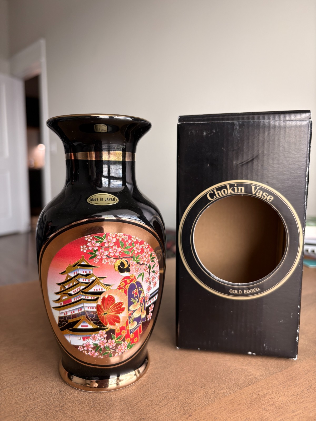 Vintage Chokin Art Vase 24K Gold Edge Black Japanese Made in Japan Geisha Pagoda