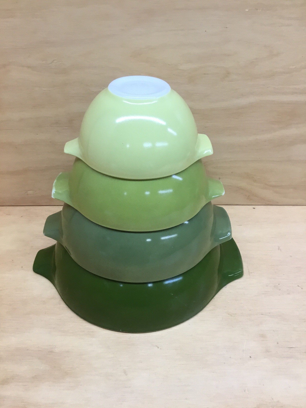 Vintage PYREX Avocado Green Cinderella Mixing Bowl Set 441-444  
