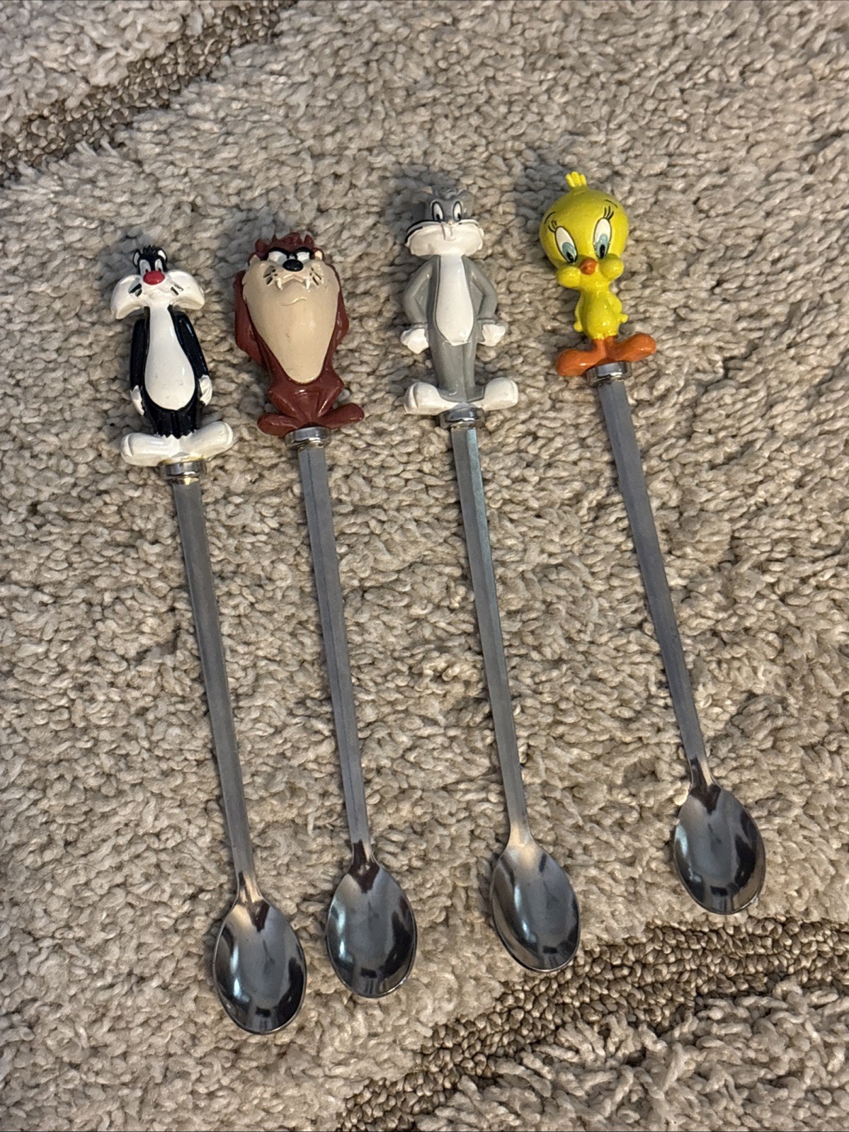 Vintage 1990's Bugs Bunny Ice Cream Scoop With 4 Looney Toons Long Spoons