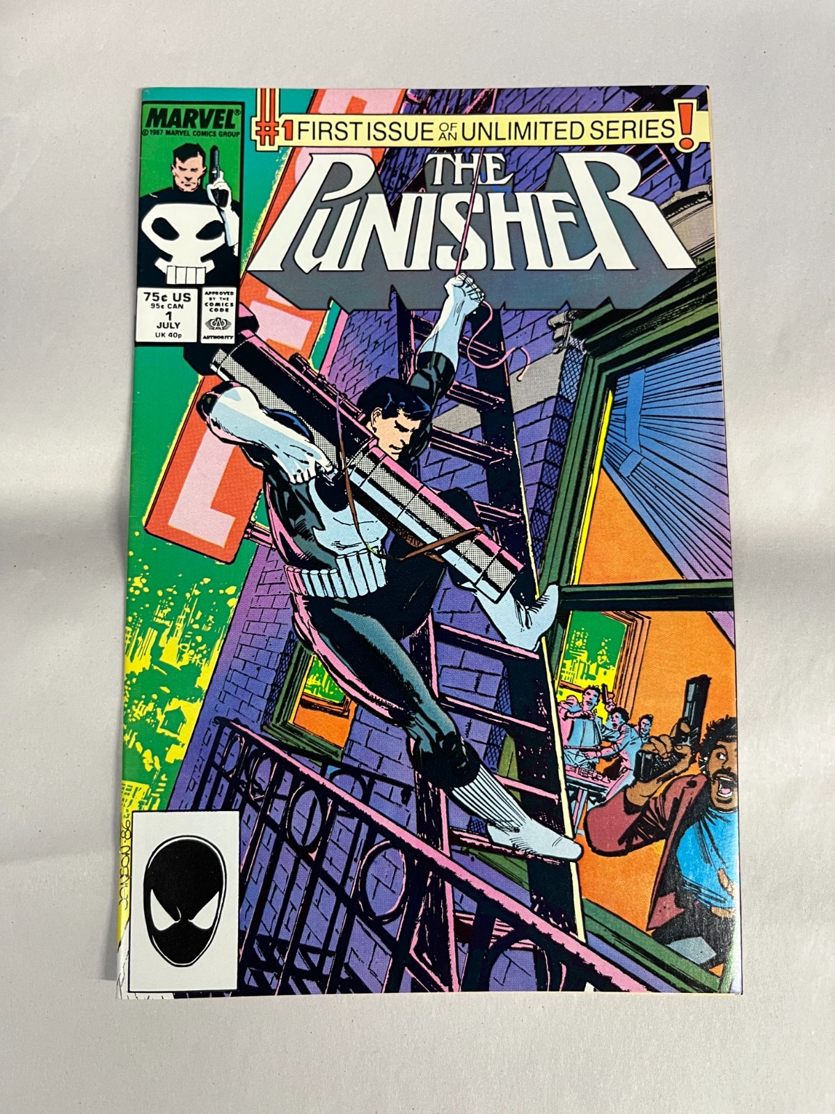Marvel Comics the Punisher First Issue #1 (1987) Great Condition