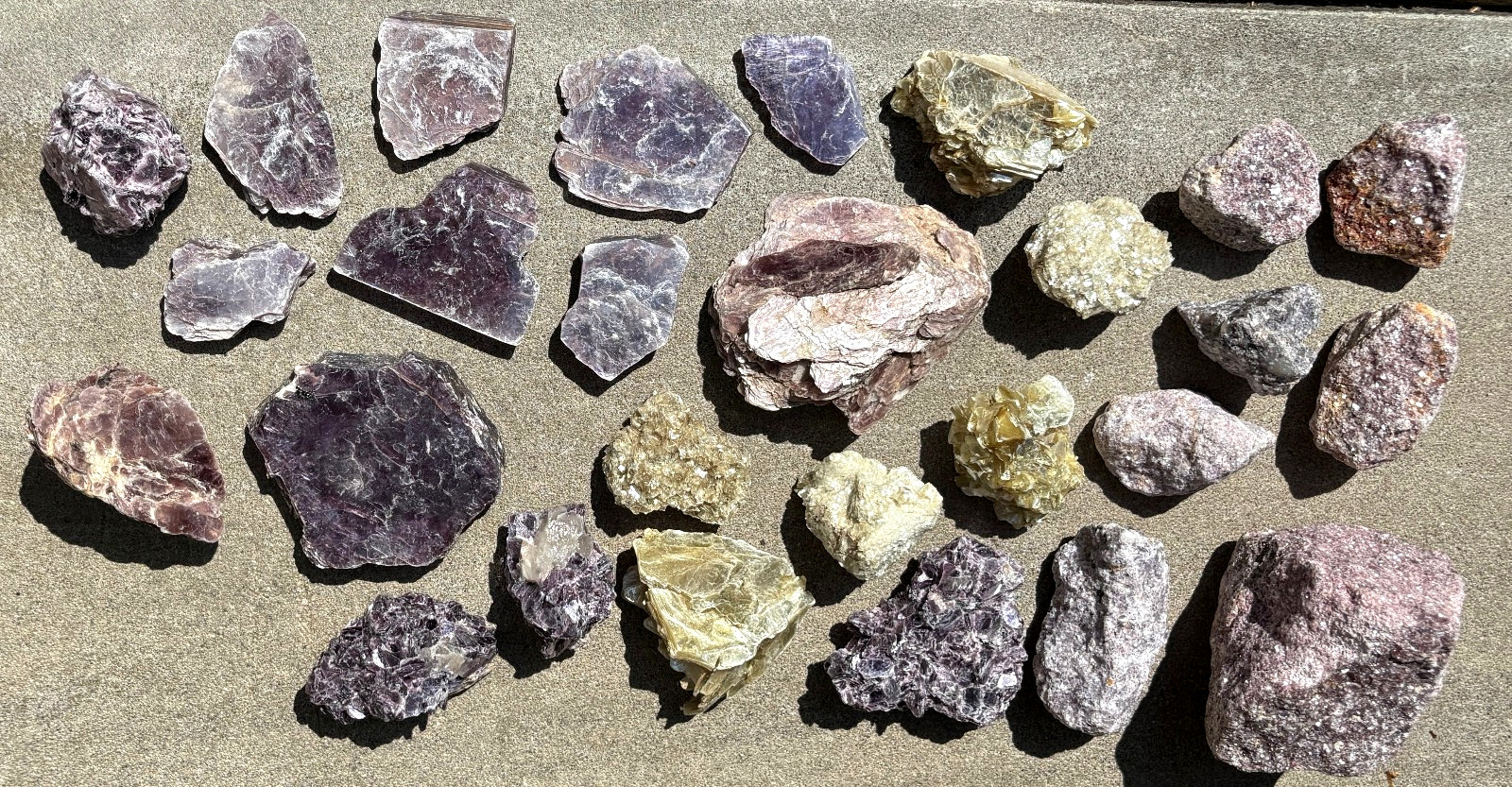 3.6LB POUND LOT YELLOW GOLD & PURPLE MICA GOLDEN STAR ROUGH SPECIMENS LEPIDOLITE 3.6LB POUND LOT YELLOW GOLD & PURPLE MICA GOLDEN STAR ROUGH SPECIMENS LEPIDOLITE