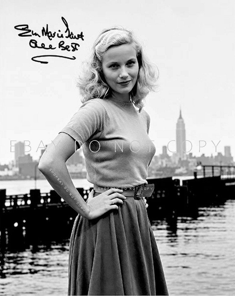EVA MARIE SAINT SIGNED Photo Actress On The Waterfront, North by Northwest 8x10