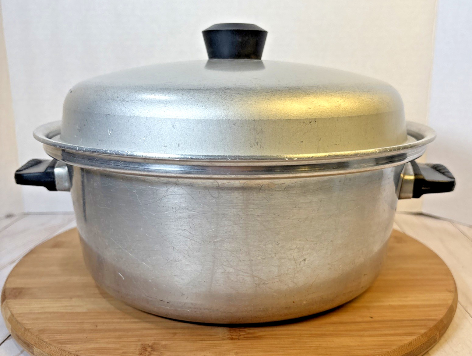 Vintage Wear Ever 824 Aluminum Stew Casserole Stock Pot Solid w/Lid USA