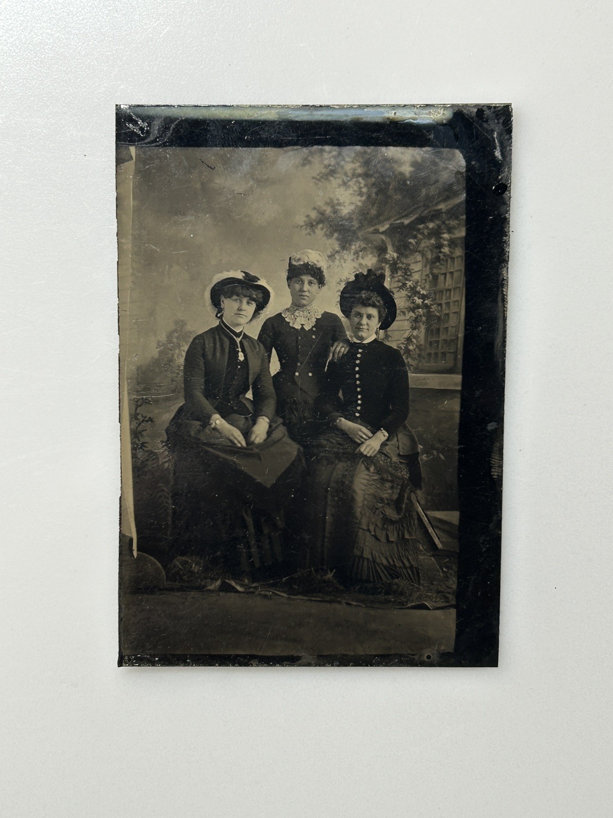 Antique Tintype 3 Women Victorian Portrait Fancy Hats Dresses 1/6 Plate