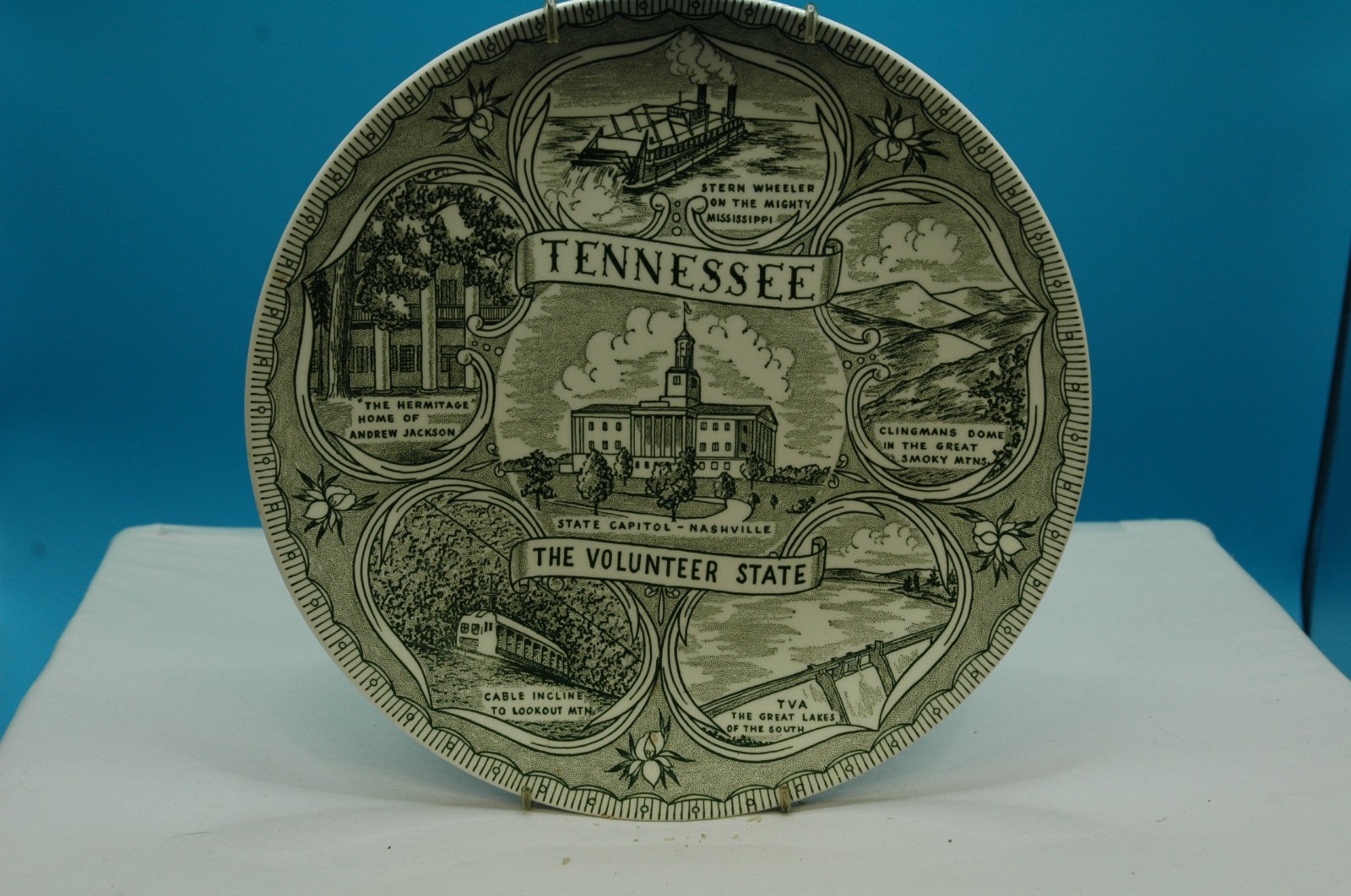 Vintage green transferware souvenir collector\'s plate