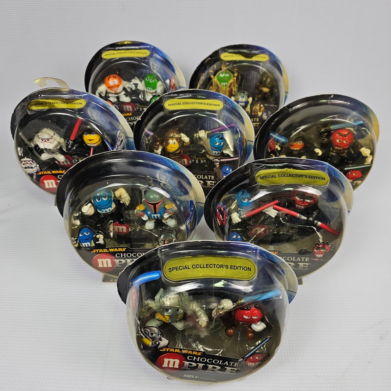 M&M\'s Star Wars Chocolate Mpire Collectible Figurine Set with Display Stands