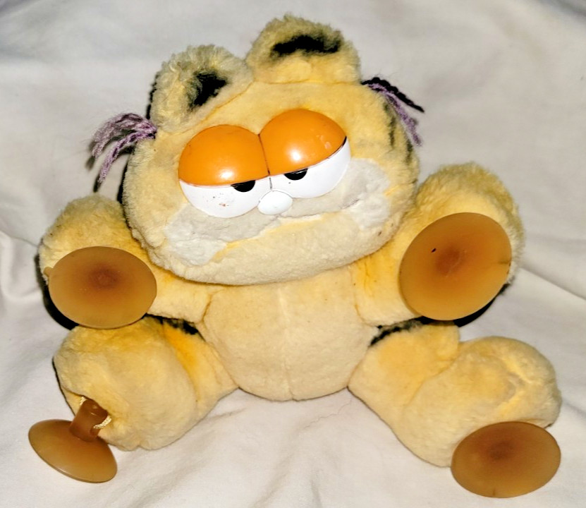 VINTAGE GARFIELD DAKIN 1981