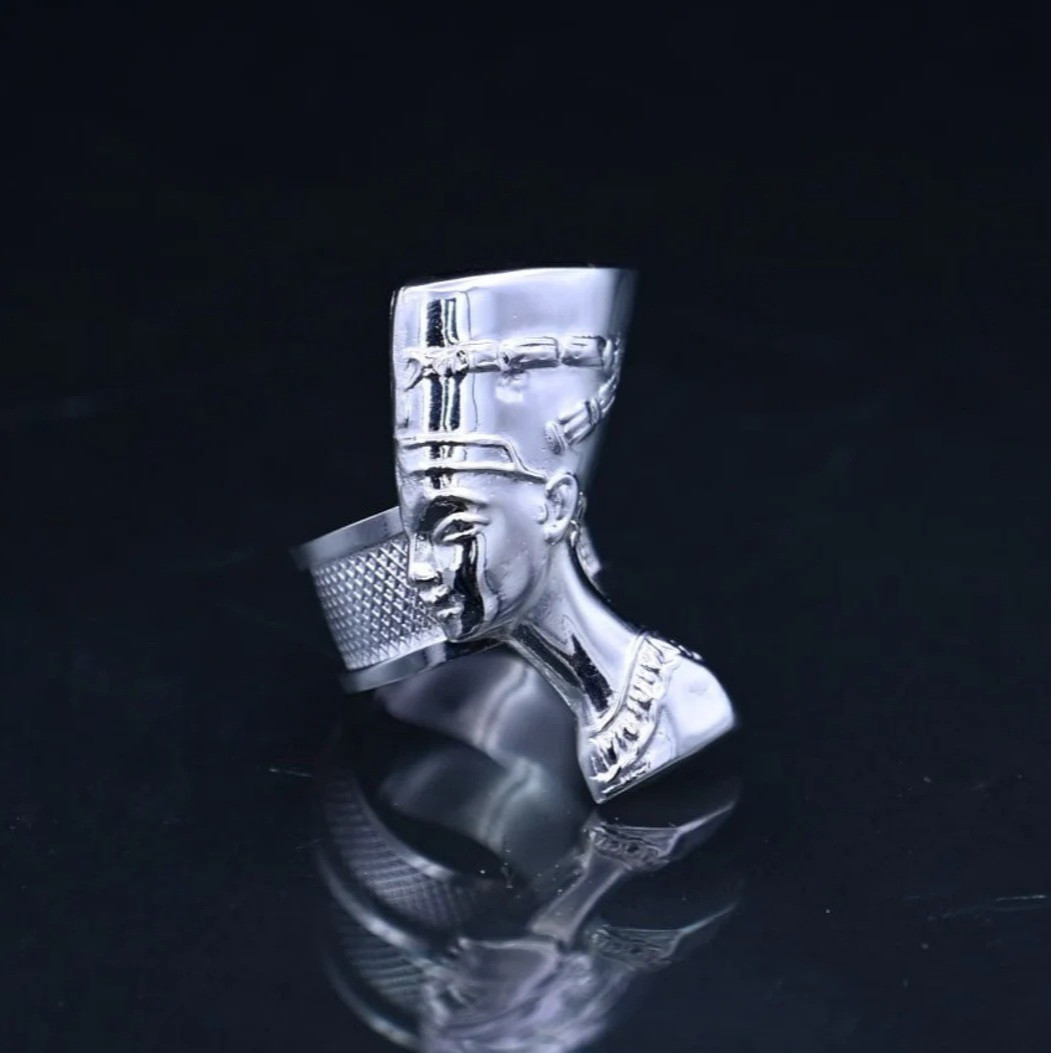 Rare Authentic Ancient Egyptian Antiquities Nefertiti Silver Ring Egyptian BC