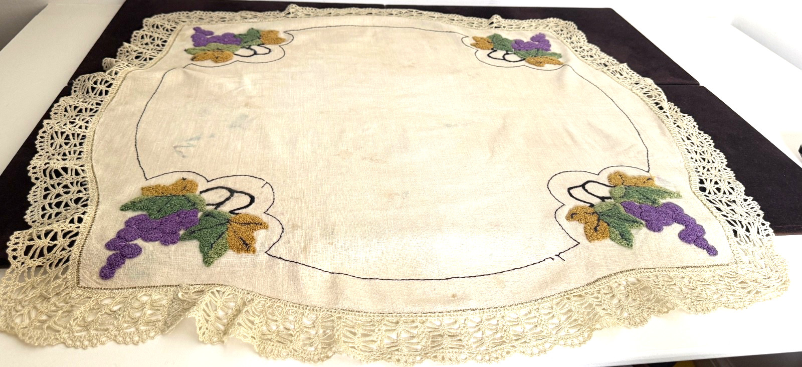 Antique Arts & Crafts Heavily Embroidered Linen Tablecloth w/ Lace Trim  B012