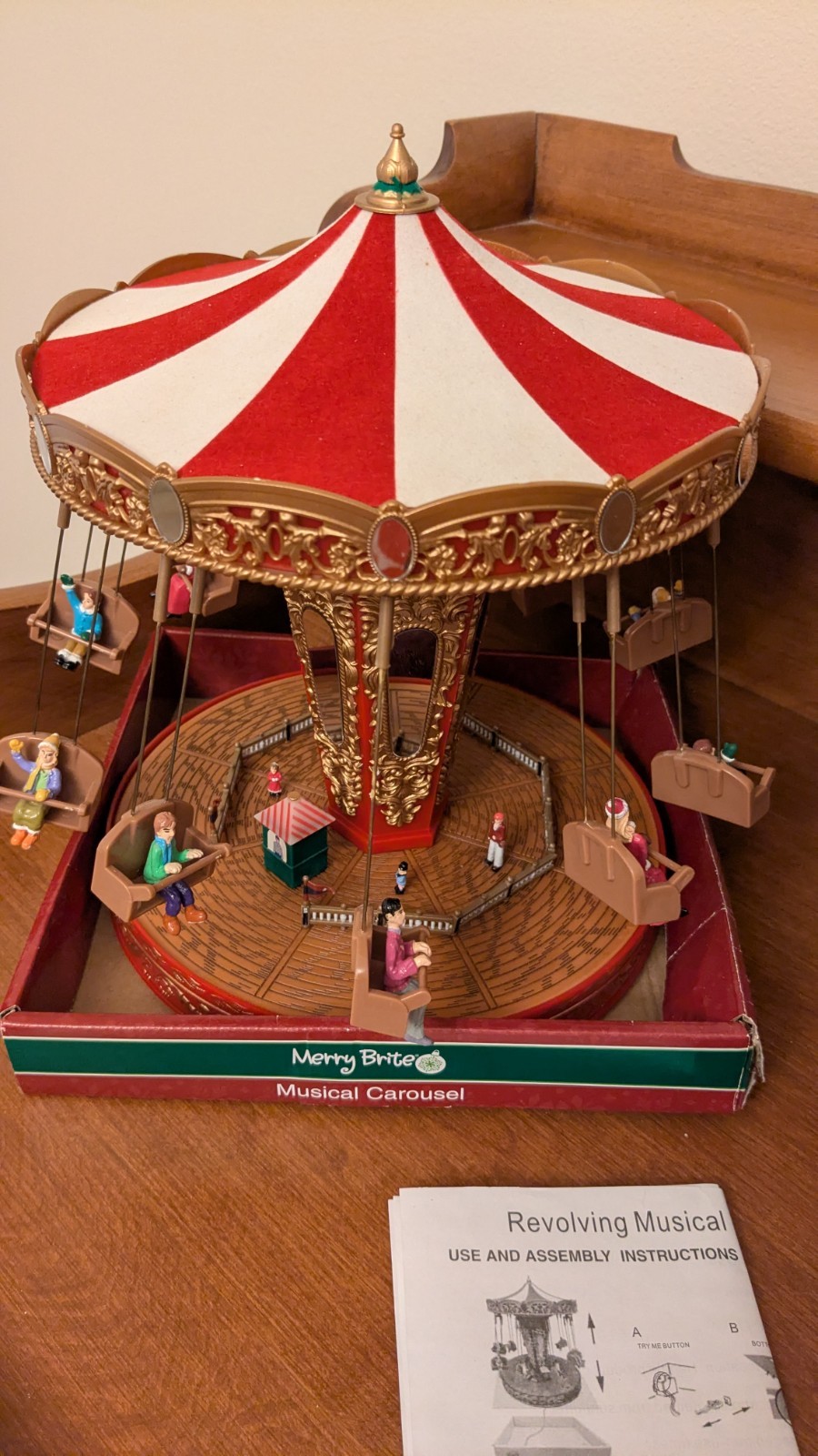Mr Christmas Merry Brite Swing Lights Musical Carousel, Christmas Melodies