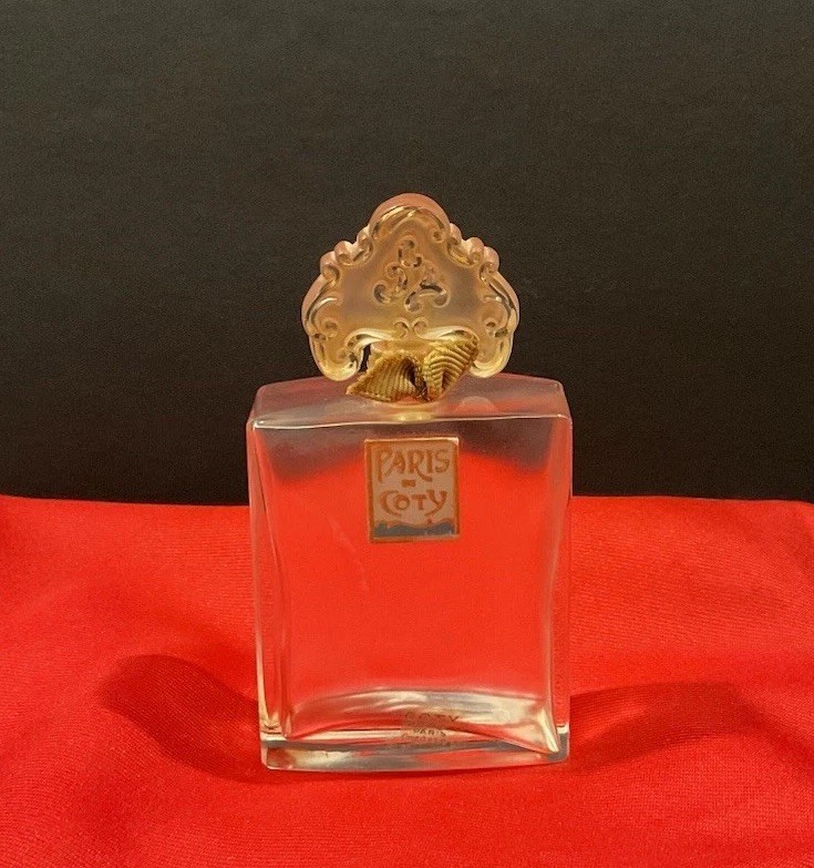 VIntage Paris De Cody Perfume Bottle with Ornate Stipper