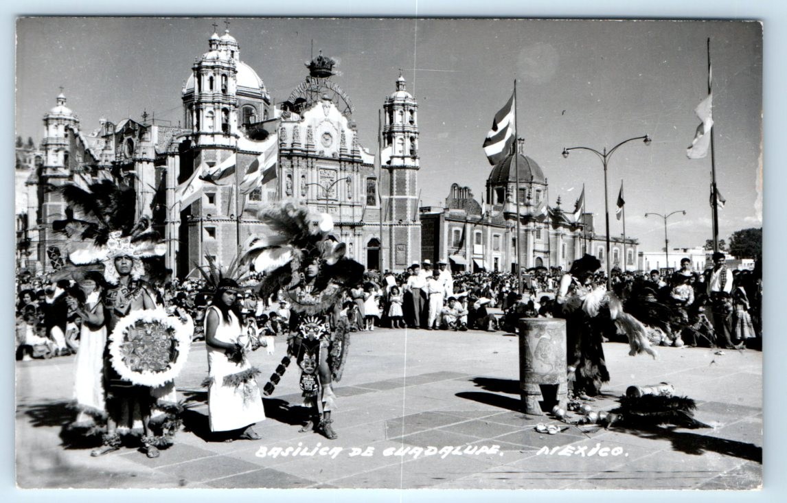 RPPC Basilica de Guadalupe - Festival - MEXICO D.F. Postcard