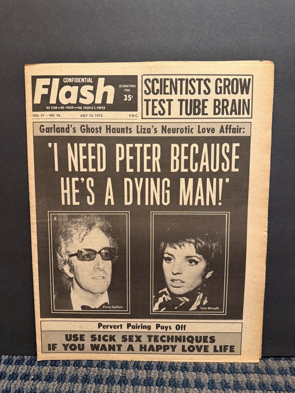 1973 July 10 Confidential Flash Newspaper, Liza Minnelli & Peter Sellers (VRN10B