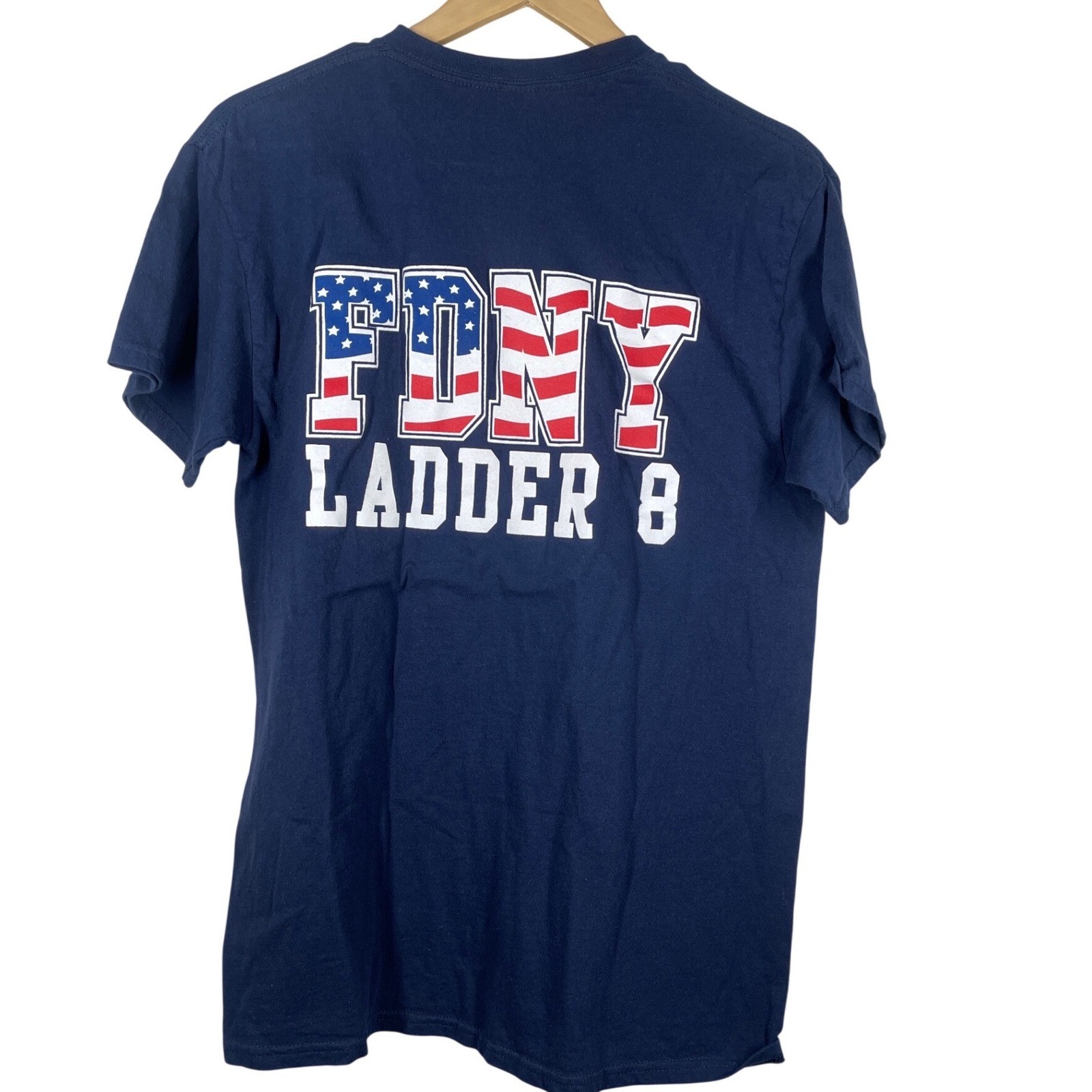 Gildan FDNY Ladder 8 Ghostbusters Tribeca NYC Navy Blue T-Shirt Mens M