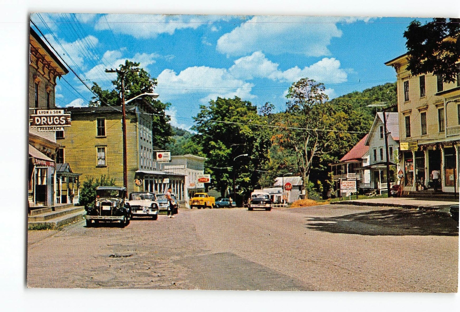 Rochester Vermont VT Vintage Postcard Main Street