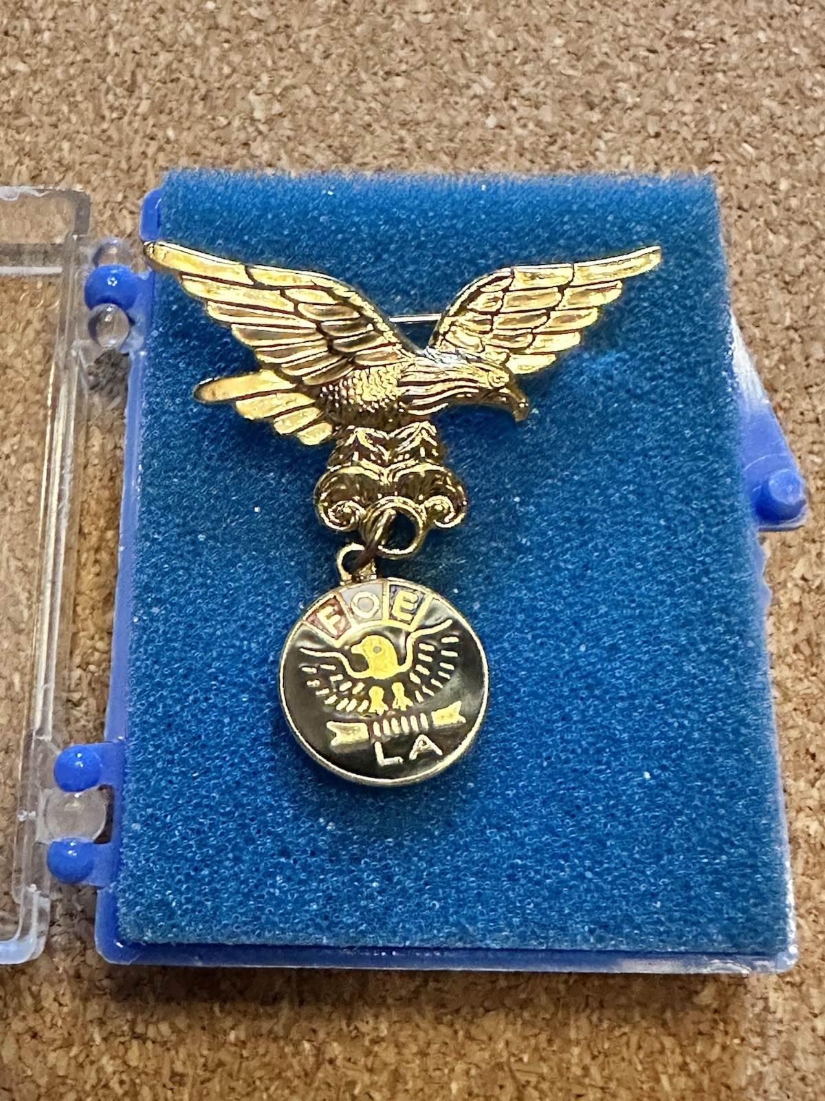 Vintage Fraternal Order of Eagles FOE LA Dangle Eagle Enamel Membership Pin Gold