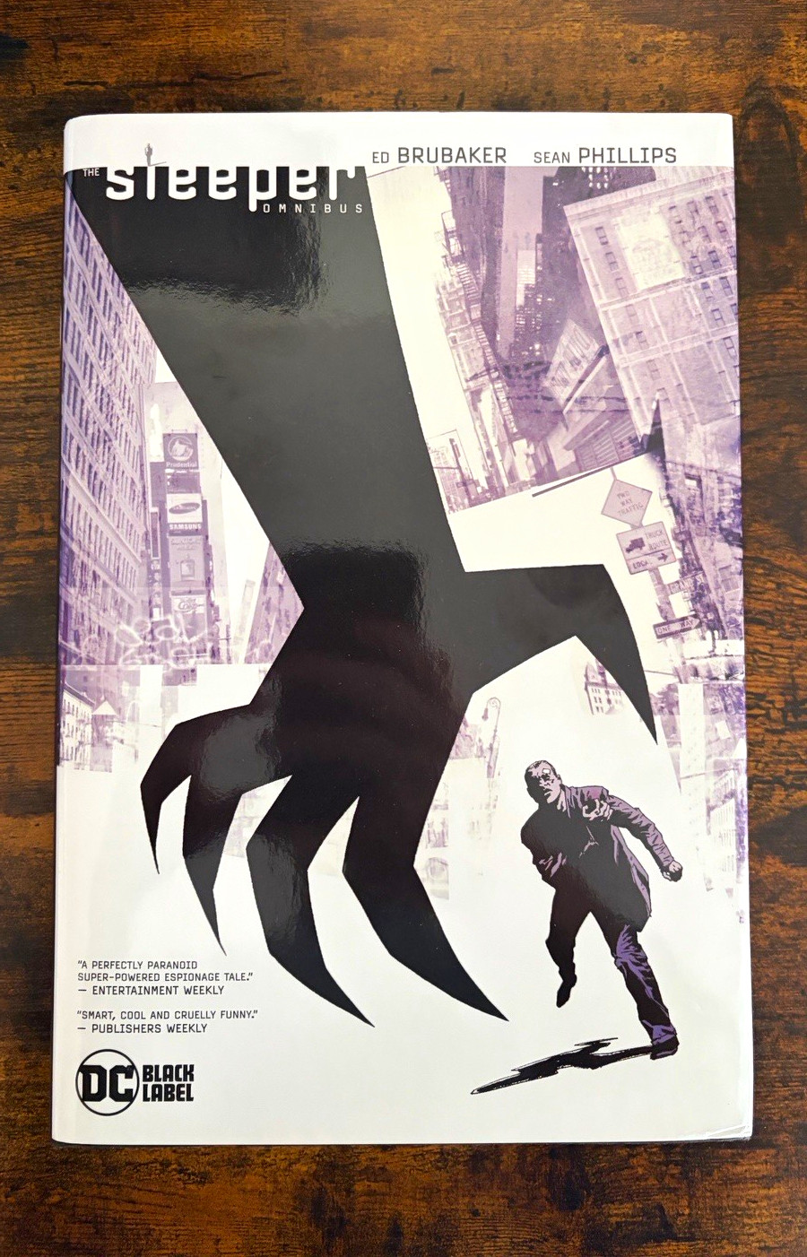 DC The Sleeper Omnibus Hardcover Graphic Novel Omnibus Ed Brubaker Sean Phillips