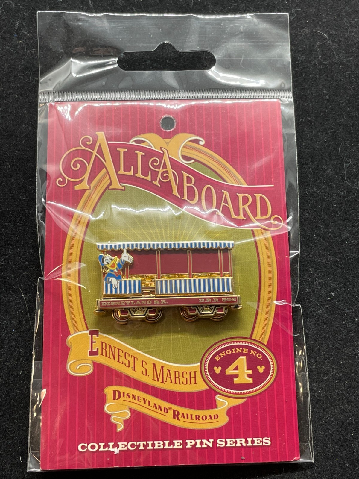 Disney Pin - DLR All Aboard Ernest S. Marsh Train Donald in Holiday Car 13639 LE