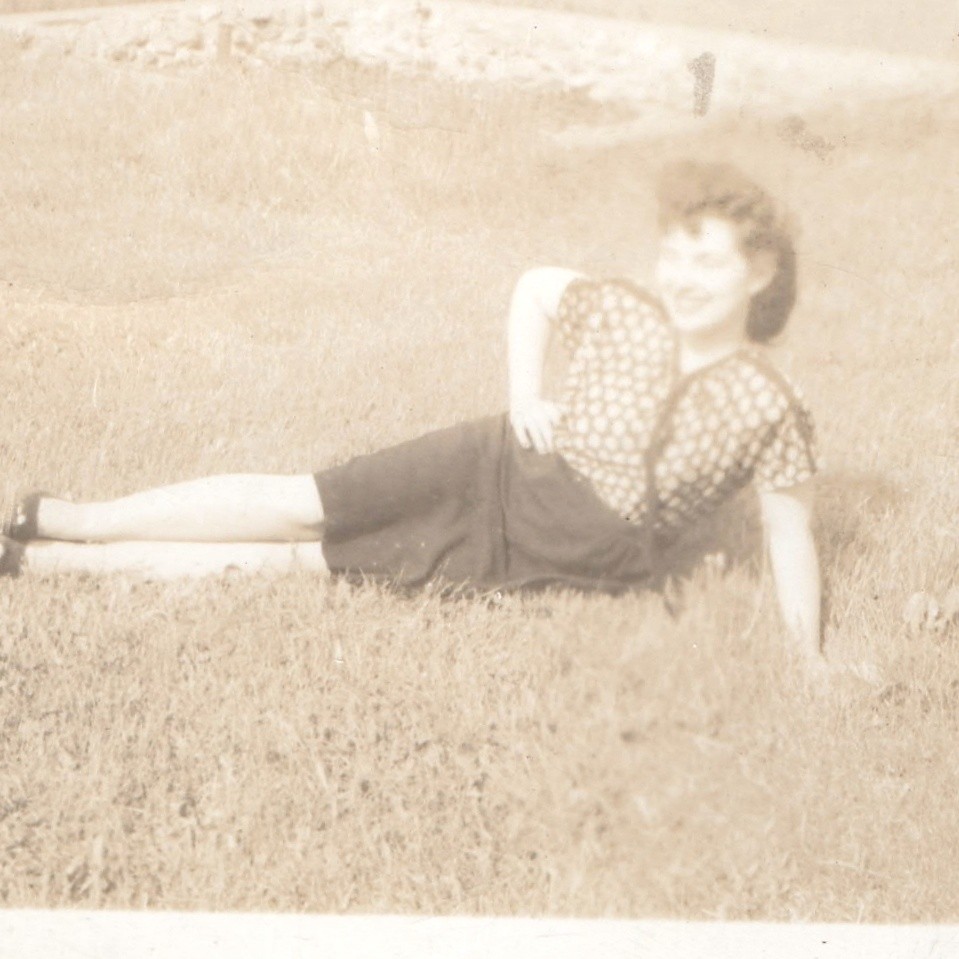 ID\'d c1940s Hoover Woman Reclining Lawn Snapshot 929 E Broad Street Columbus OH