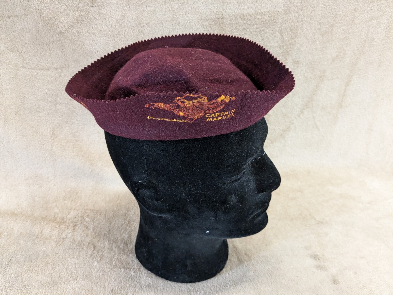 1945 Captain Marvel Felt Beanie Skull Cap Hat Fawcett Comics Premium