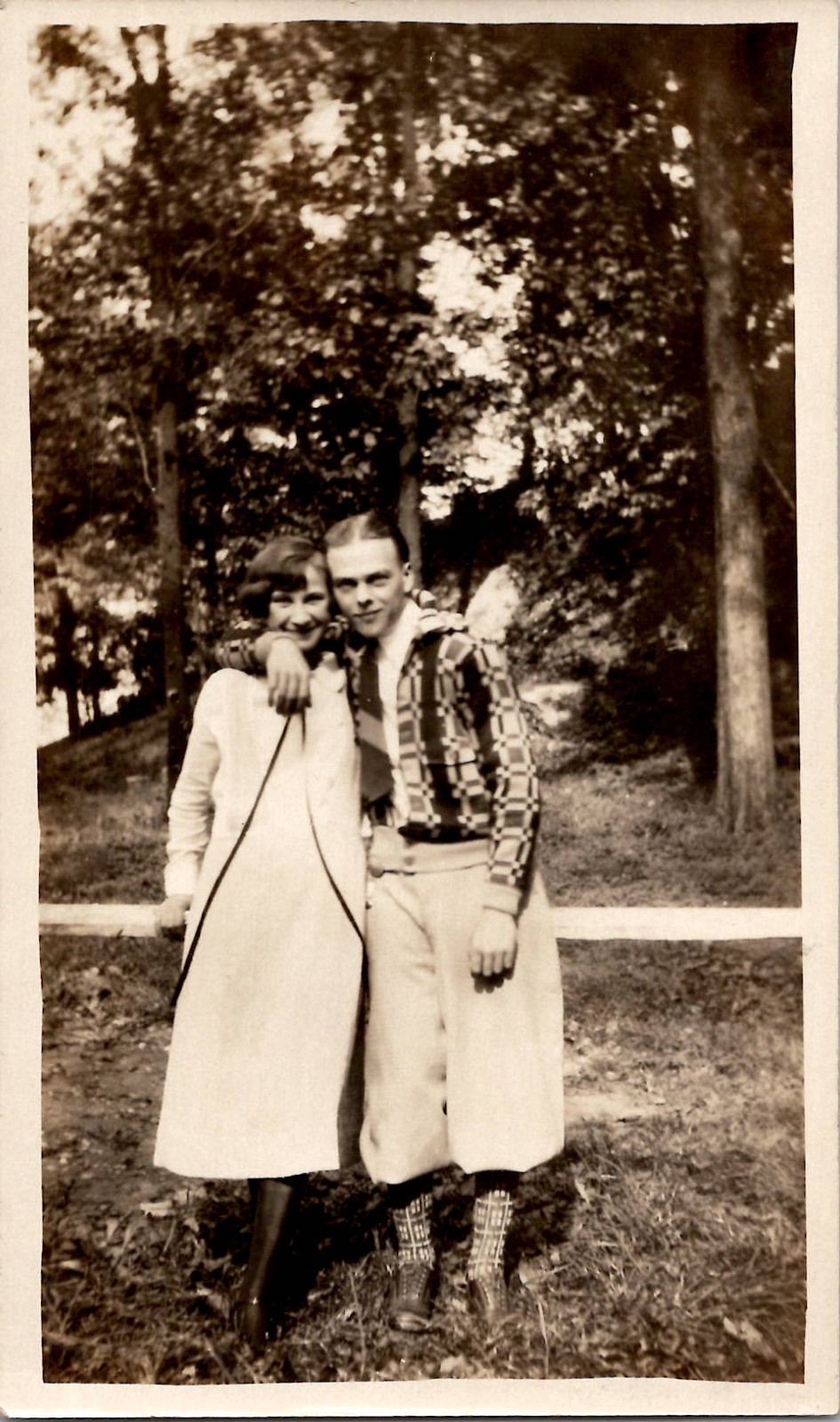 Harrisburg PA Eastern European Man Pretty Woman Snapshot 1924 Antique Photo