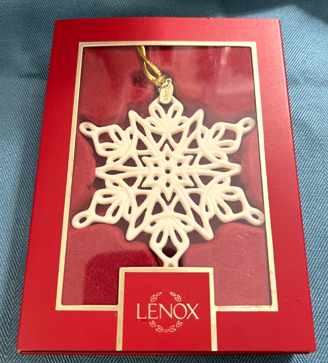 Lenox 2024 Annual Snow Fantasies Pierced Snowflake 4in Ornament New in Open Box
