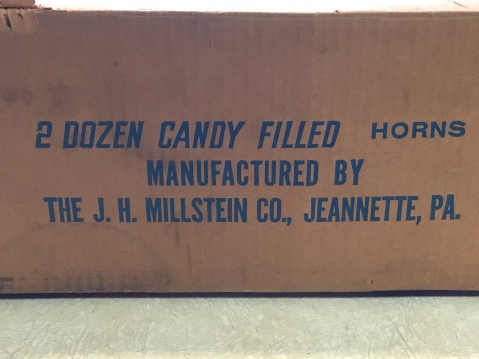 RARE J.H. MILLSTEIN CO HORN O\' CANDY 20 GLASS JEANNETTE PA CASE ORIGINAL BOX
