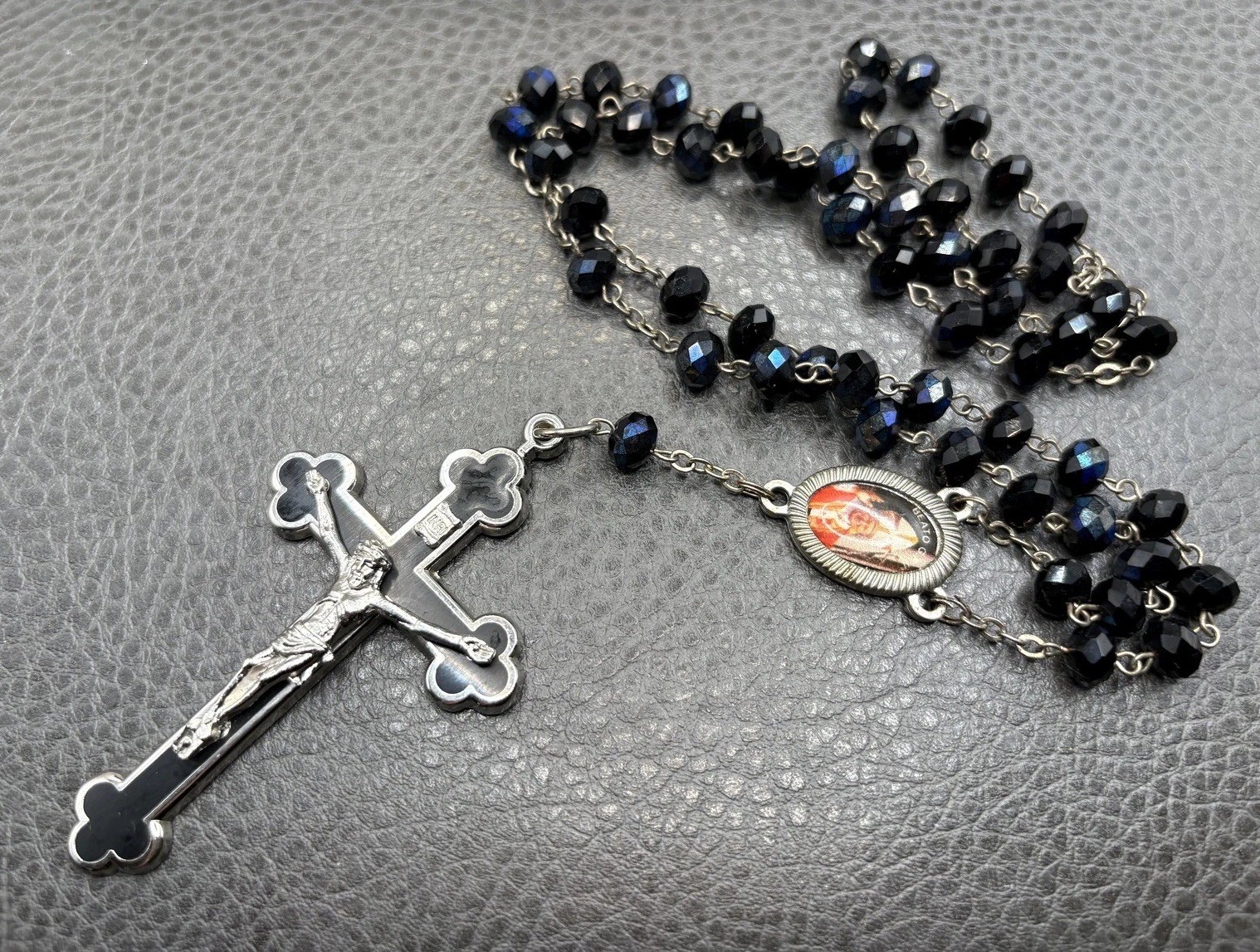 Vintage Black AB Oil Slick Bead Rosary Necklace Crucifix Pope Silver Tone 26”