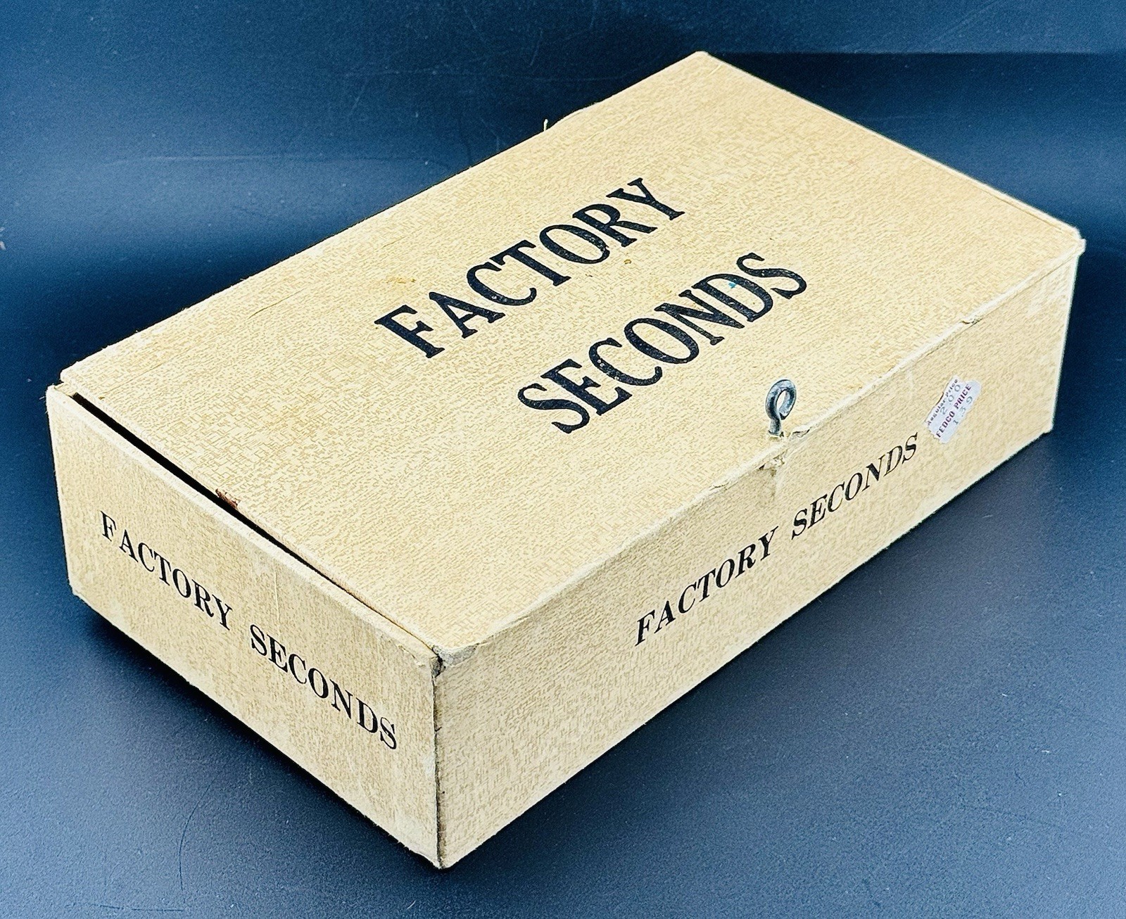 Vintage 1946-1966 Factory Seconds DWG Cigar Corp 50 Cigar Box Collectible RARE