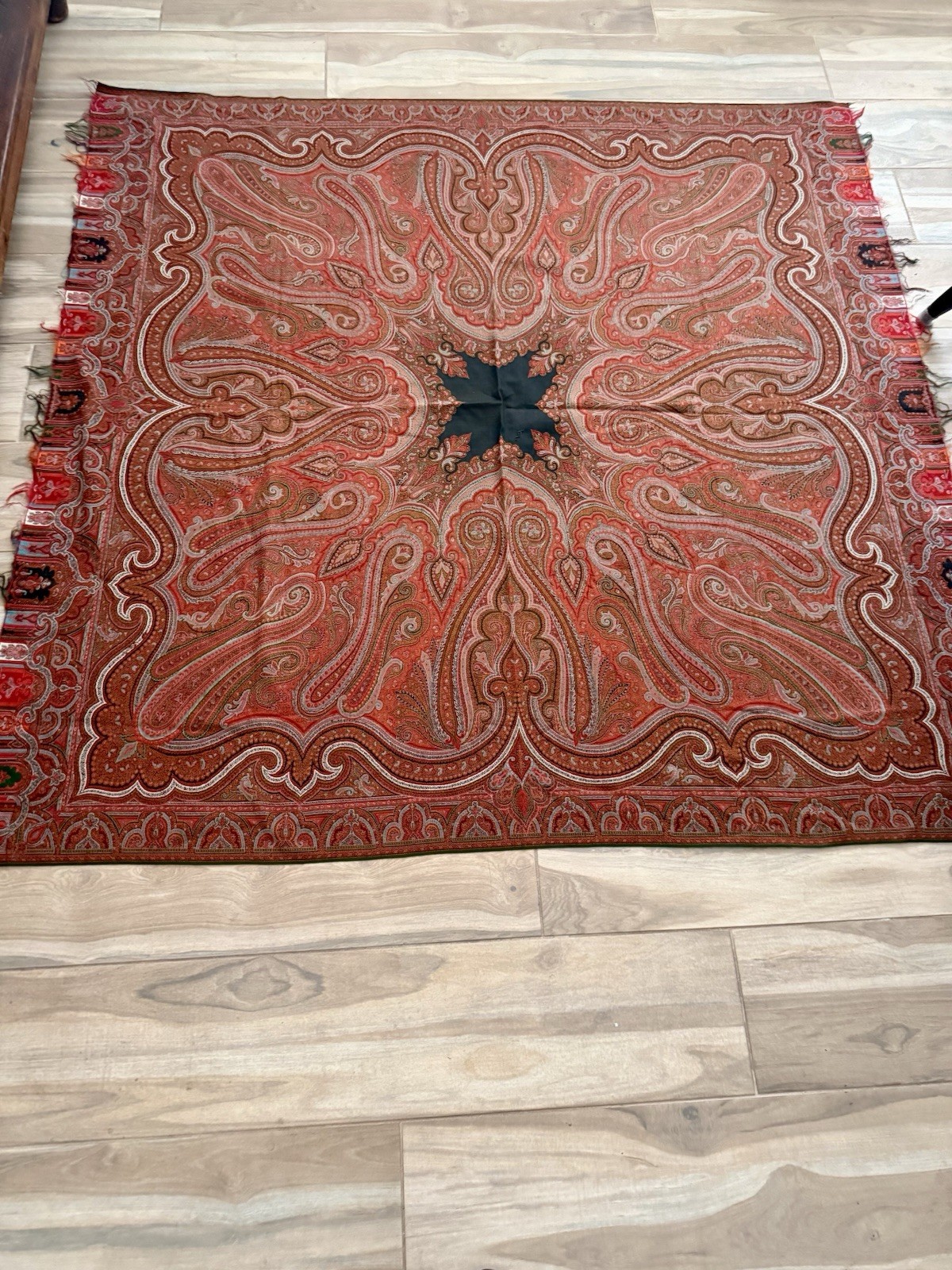 ANTIQUE VICTORIAN PAISLEY SHAWL 68x68 Almost Perfect Condition 